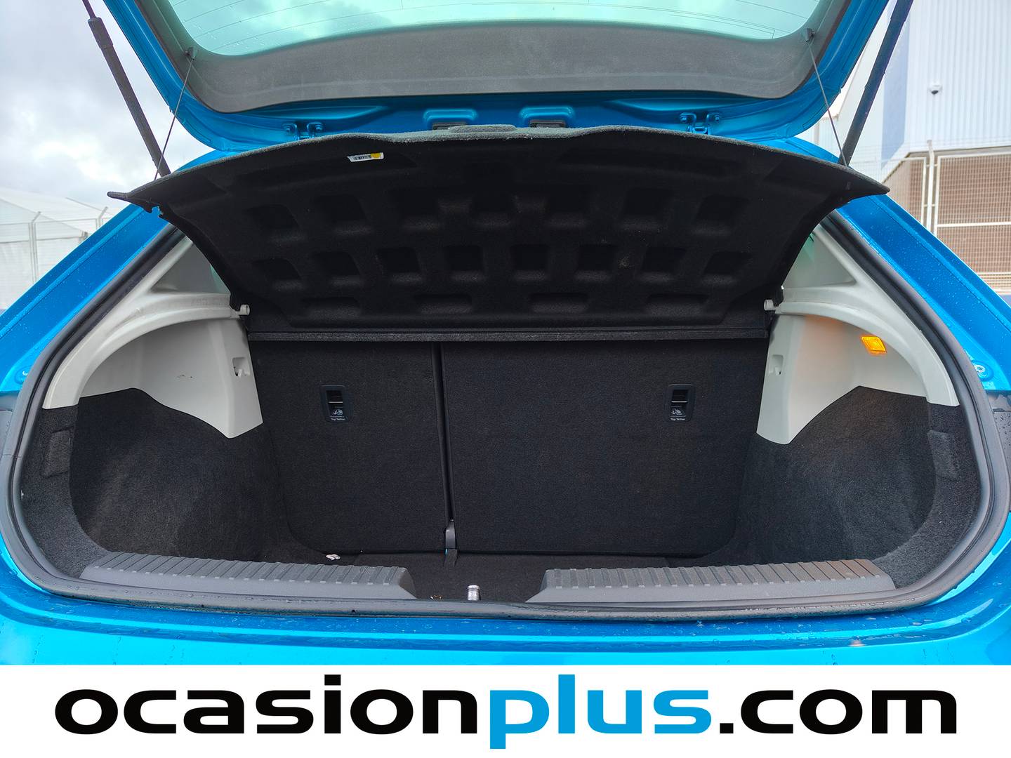 Fotos maletero Seat León SEAT León 2.0 TDI S&S FR DSG (150 CV)