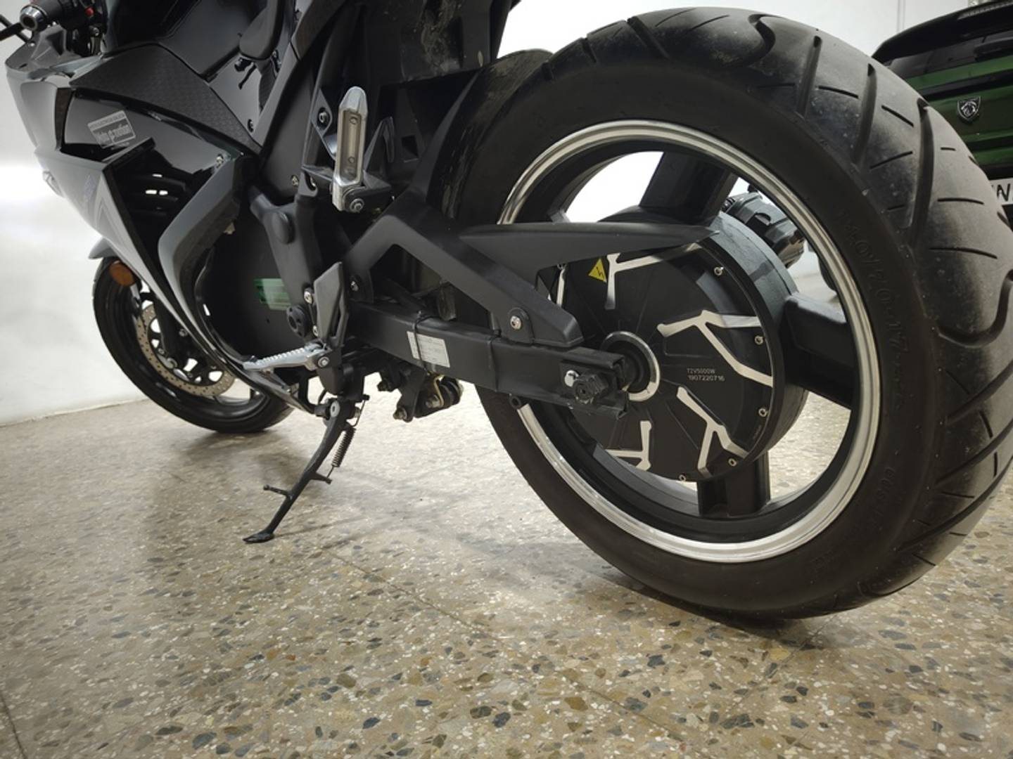 Foto E-BROH BRAVO E-BROH BRAVO CR (6CV)