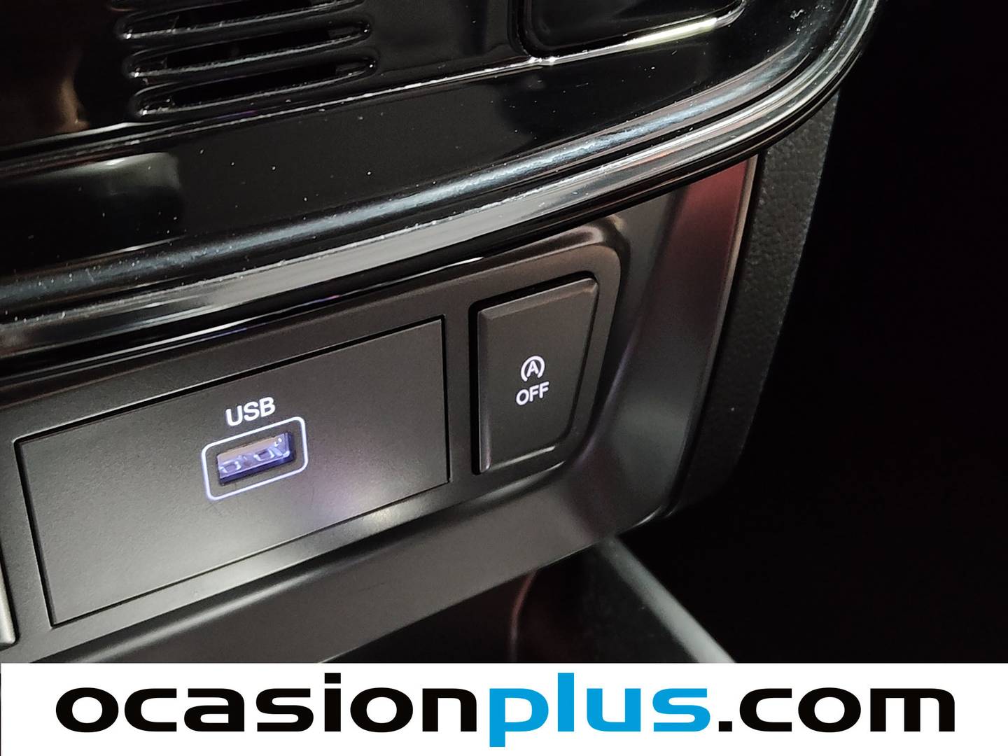 Foto SsangYong Tivoli Ssangyong Tivoli G12T Urban Plus (128 CV) GLP