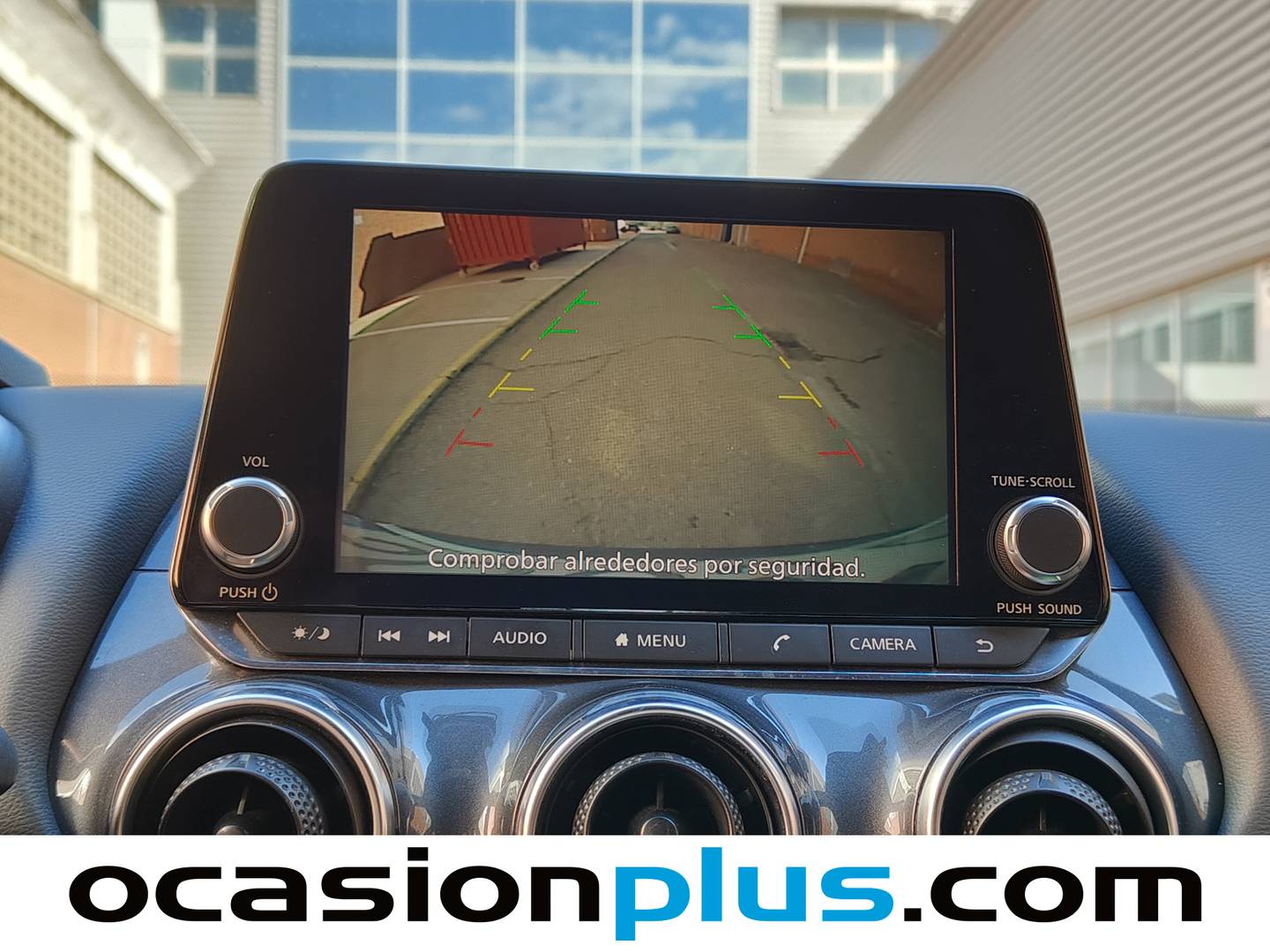 Foto Nissan JUKE Nissan Juke DIG-T N-Connecta 4x2 DCT (117 CV)