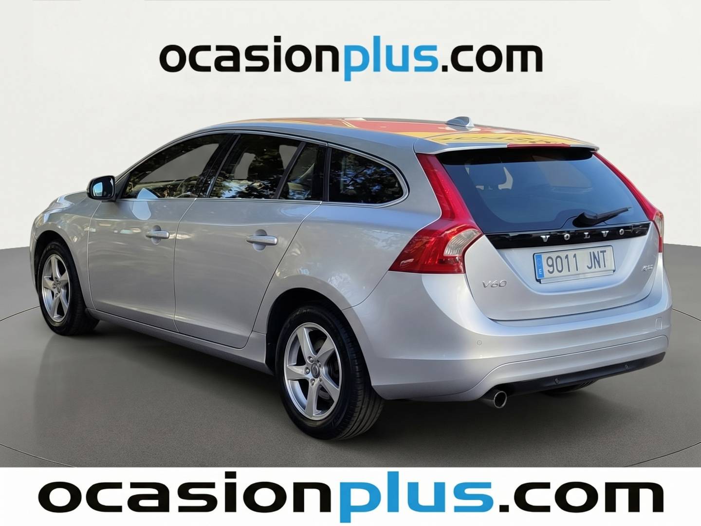 Foto trasera Volvo V60 Volvo V60 D2 Momentum Auto (120 CV) izquierda