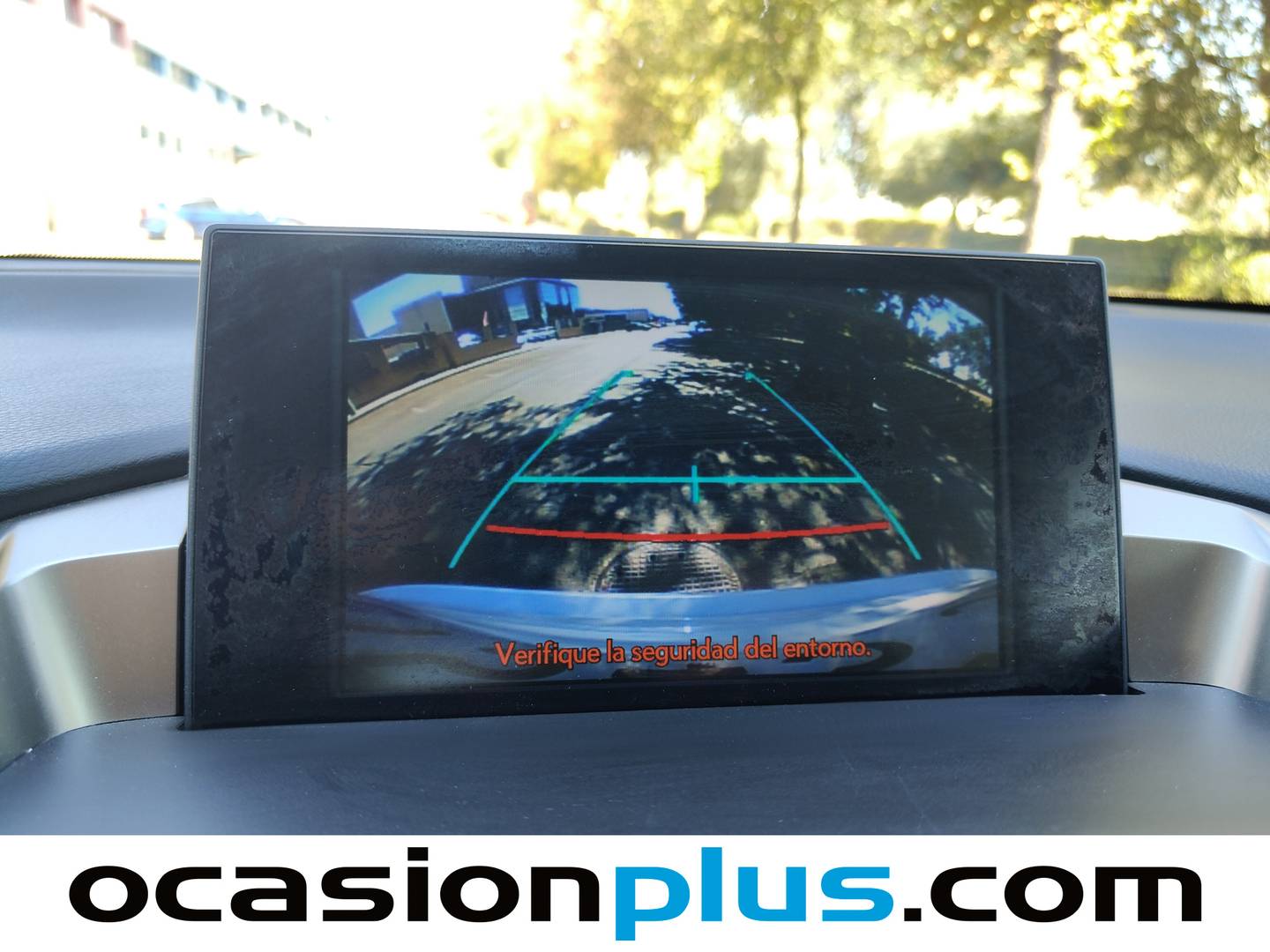 Acabados Lexus NX Lexus NX 300h Executive 4WD Tecno + Navibox (197 CV)