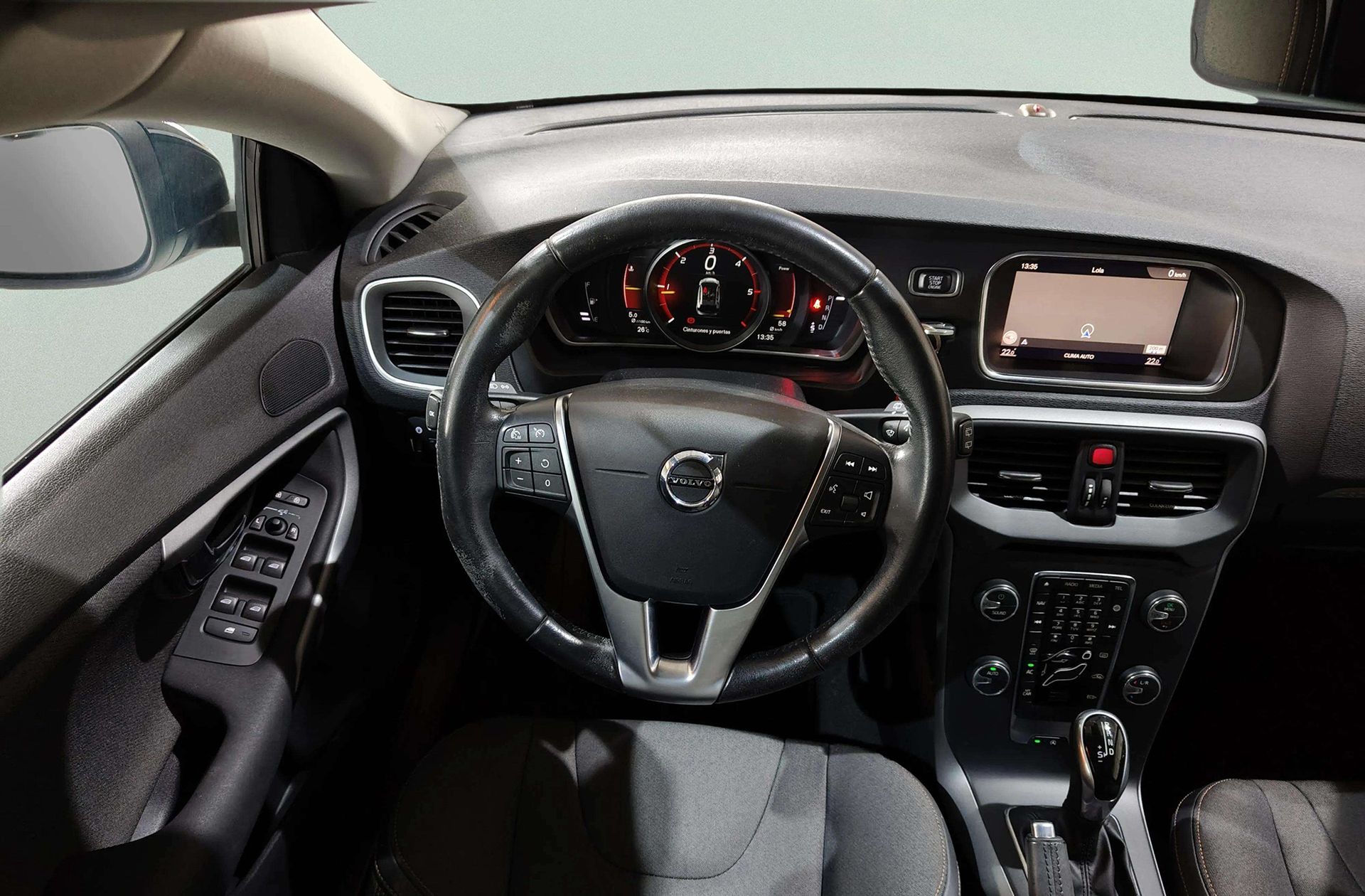 Volvo V40 D2 Cross Country - foto 21