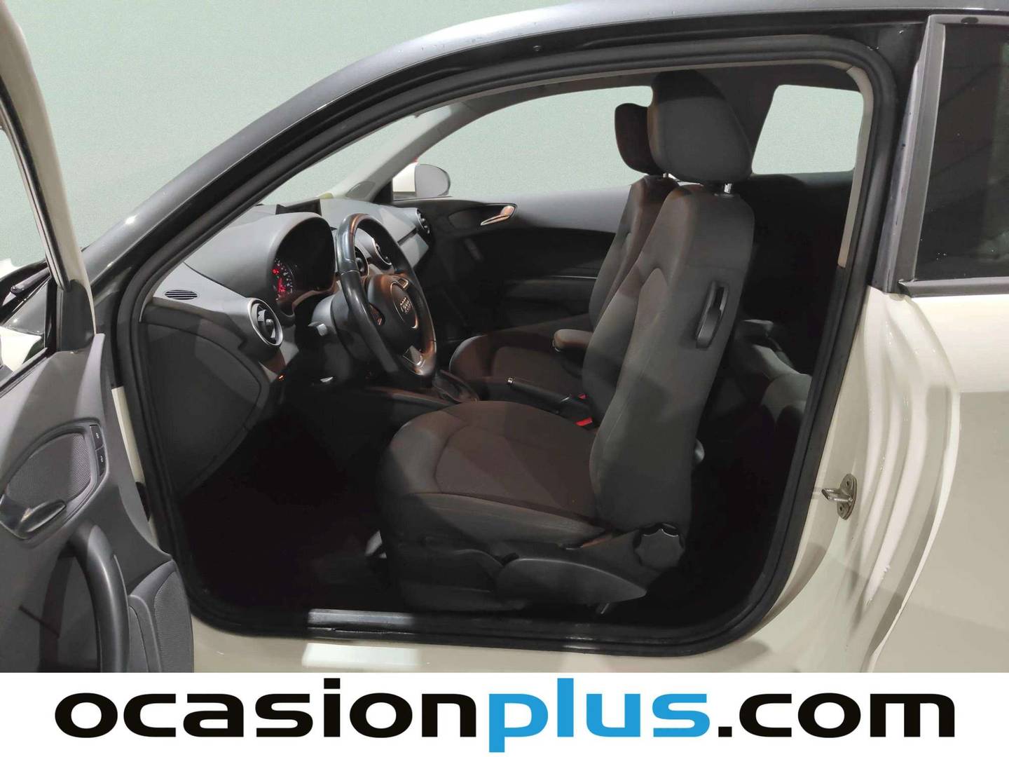 Foto Audi A1 Audi A1 Attraction 1.6 TDI (90 CV) S tronic