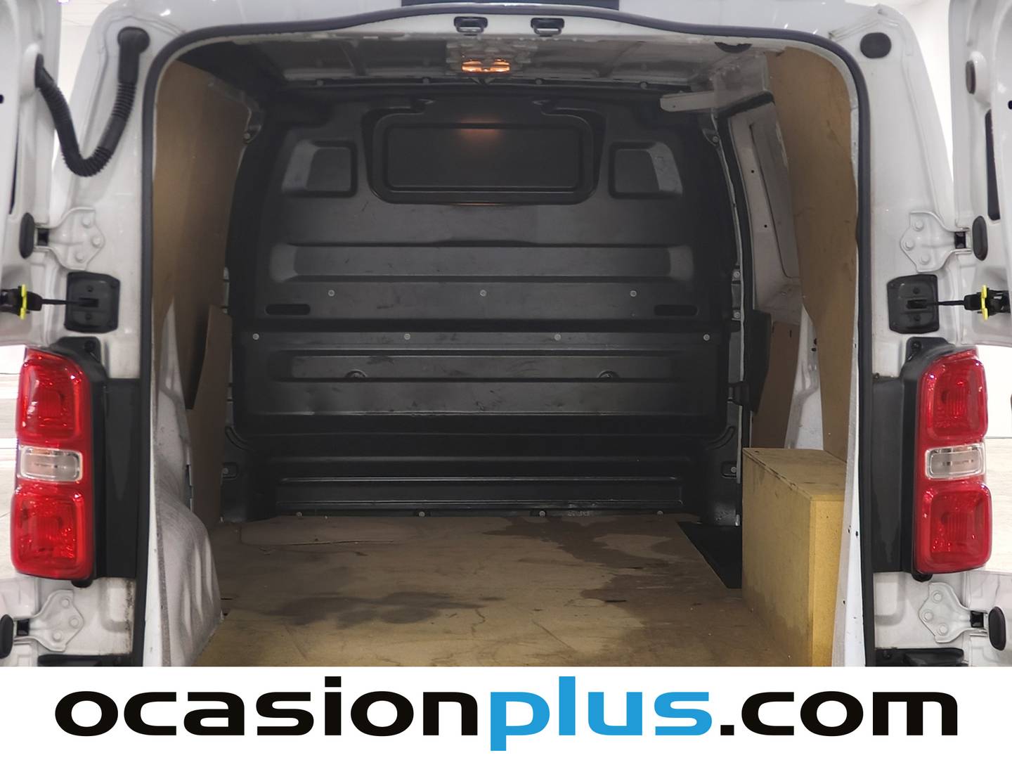 Fotos maletero Fiat Scudo Fiat Scudo Furgon 1.5 Bluehdi L2 (120 CV)