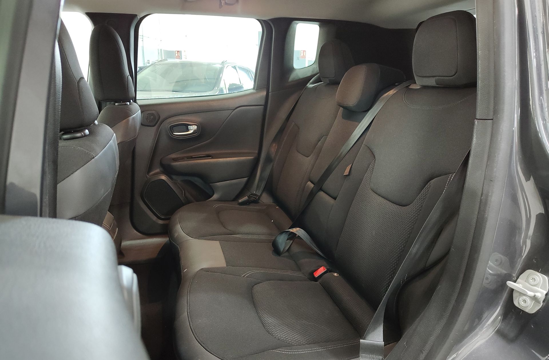 Jeep Renegade 1.3 PHEV S AWD - foto 13