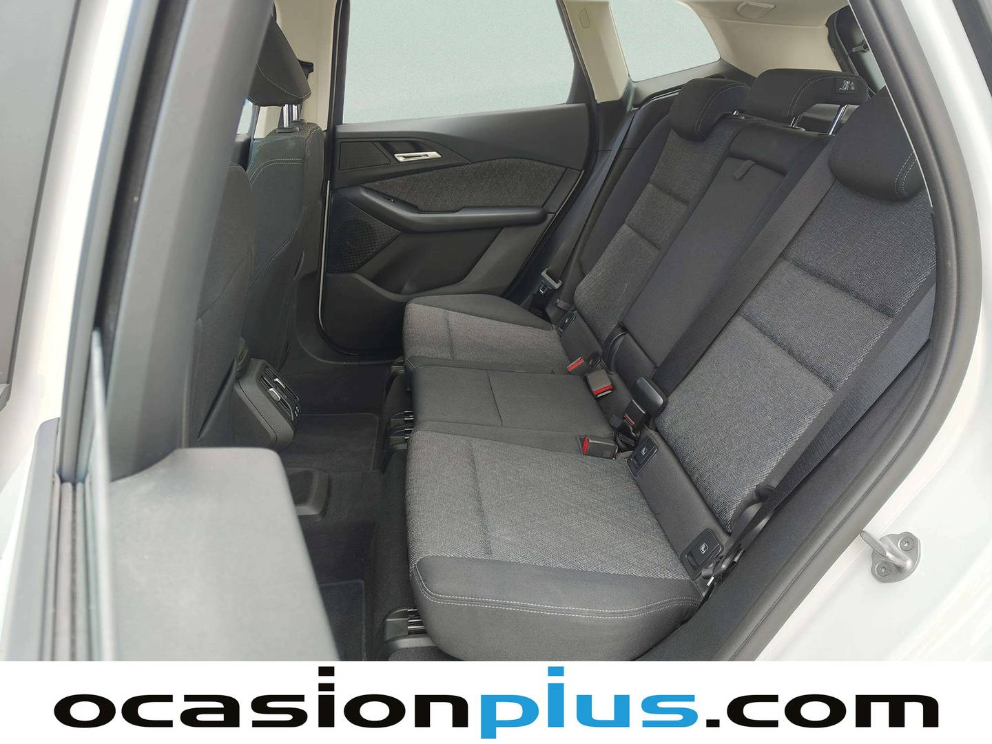 Foto asientos traseros BMW Serie 2 Active Tourer BMW Serie 2 218i Active Tourer (136 CV)