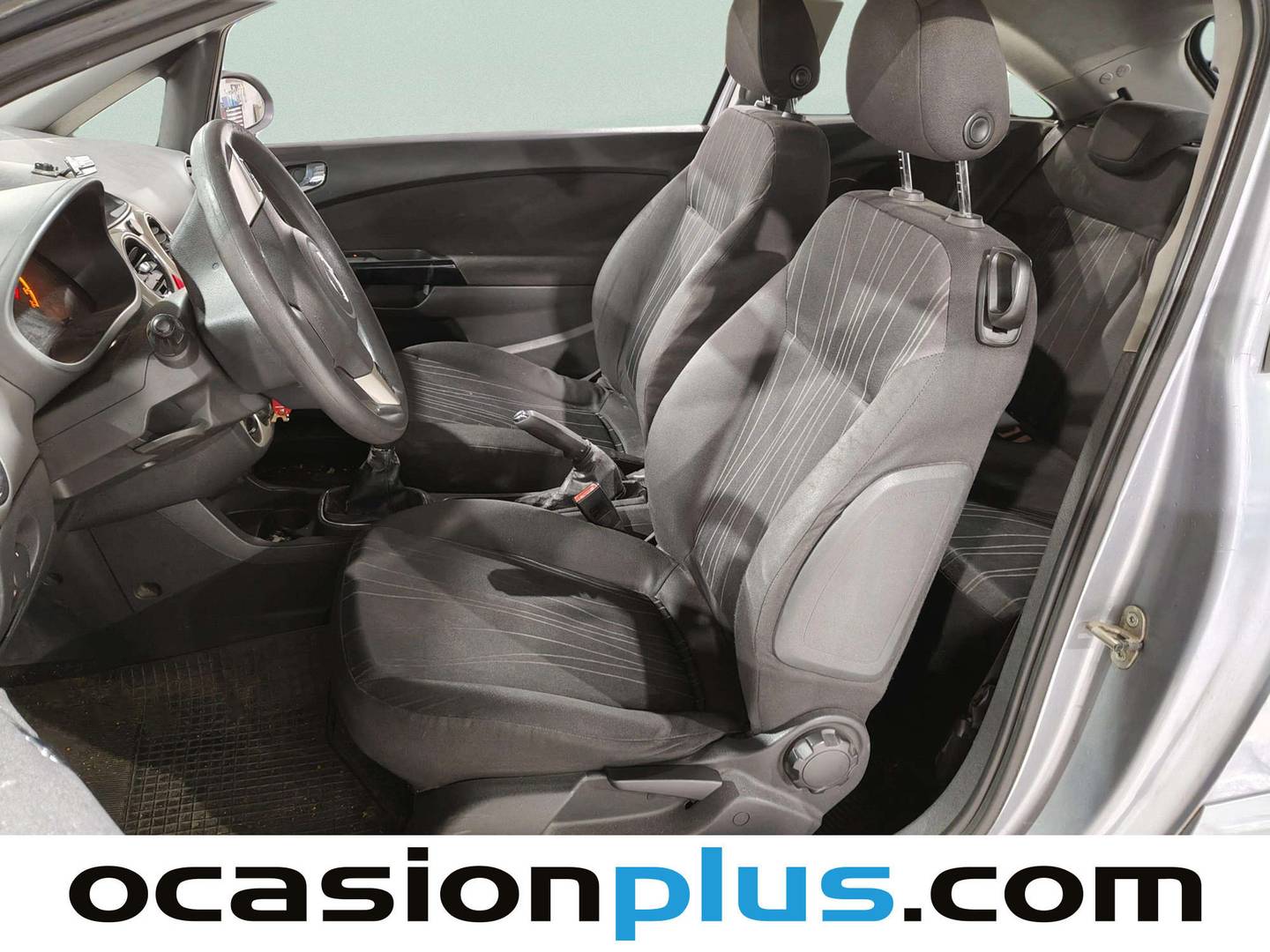 Foto asientos delanteros Opel Corsa Opel Corsa 1.2 Enjoy (80 CV)