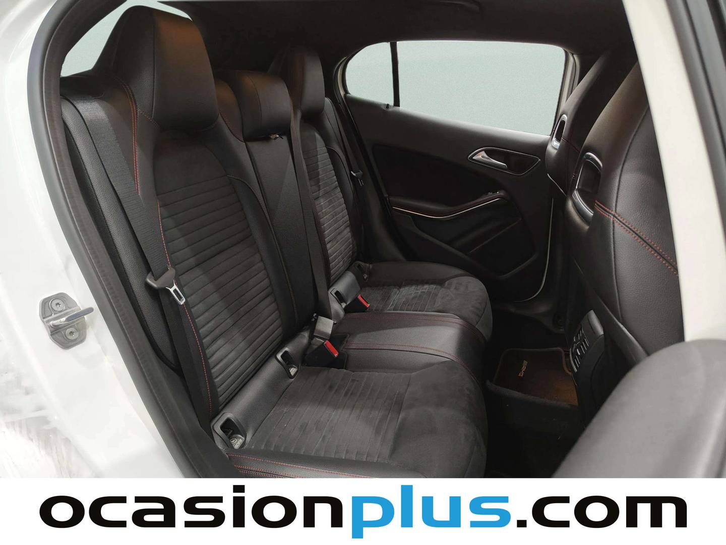 Foto Mercedes GLA Mercedes-Benz GLA GLA 200 d (136 CV) pack AMG