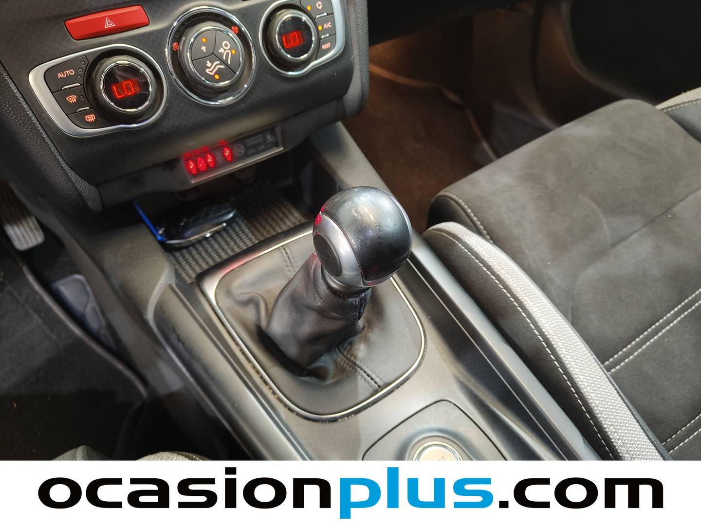 Foto DS DS 4 DS DS4 PureTech 130 S&S Style (131 CV)