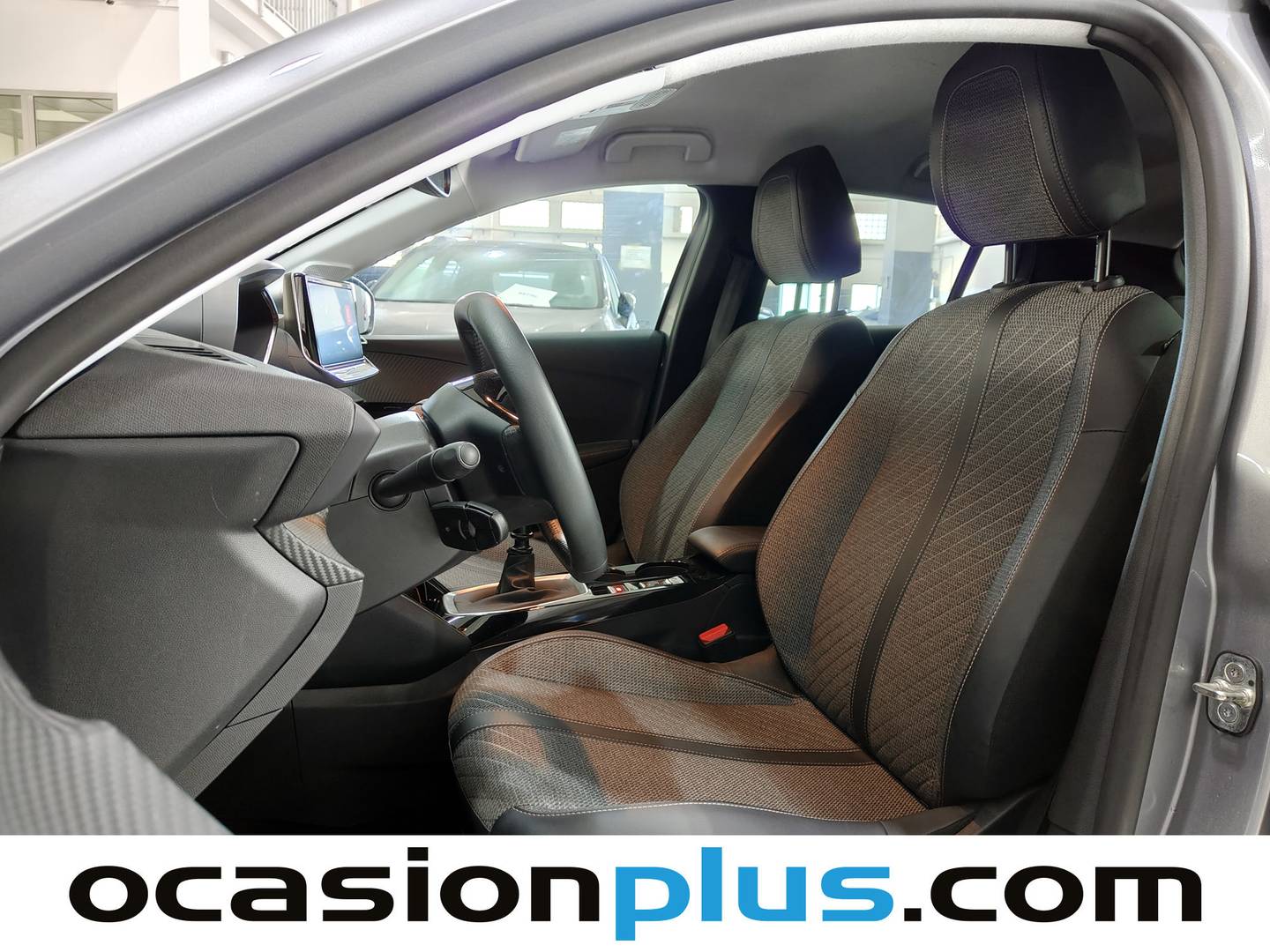 Foto asientos delanteros Peugeot 208 Peugeot 208 PureTech 100 Allure (100 CV)