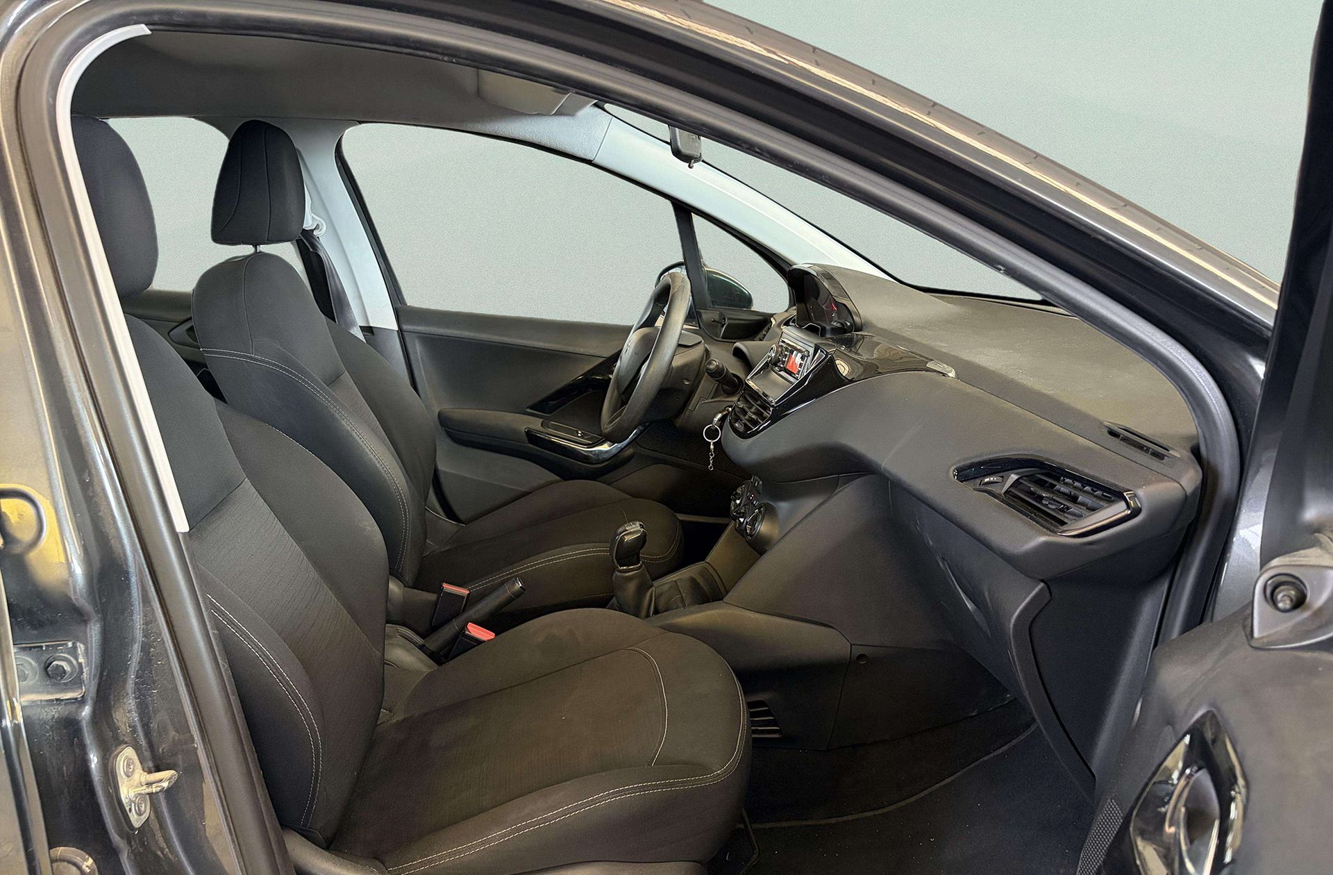 Peugeot 208 1.4 HDi Business Line - foto 13