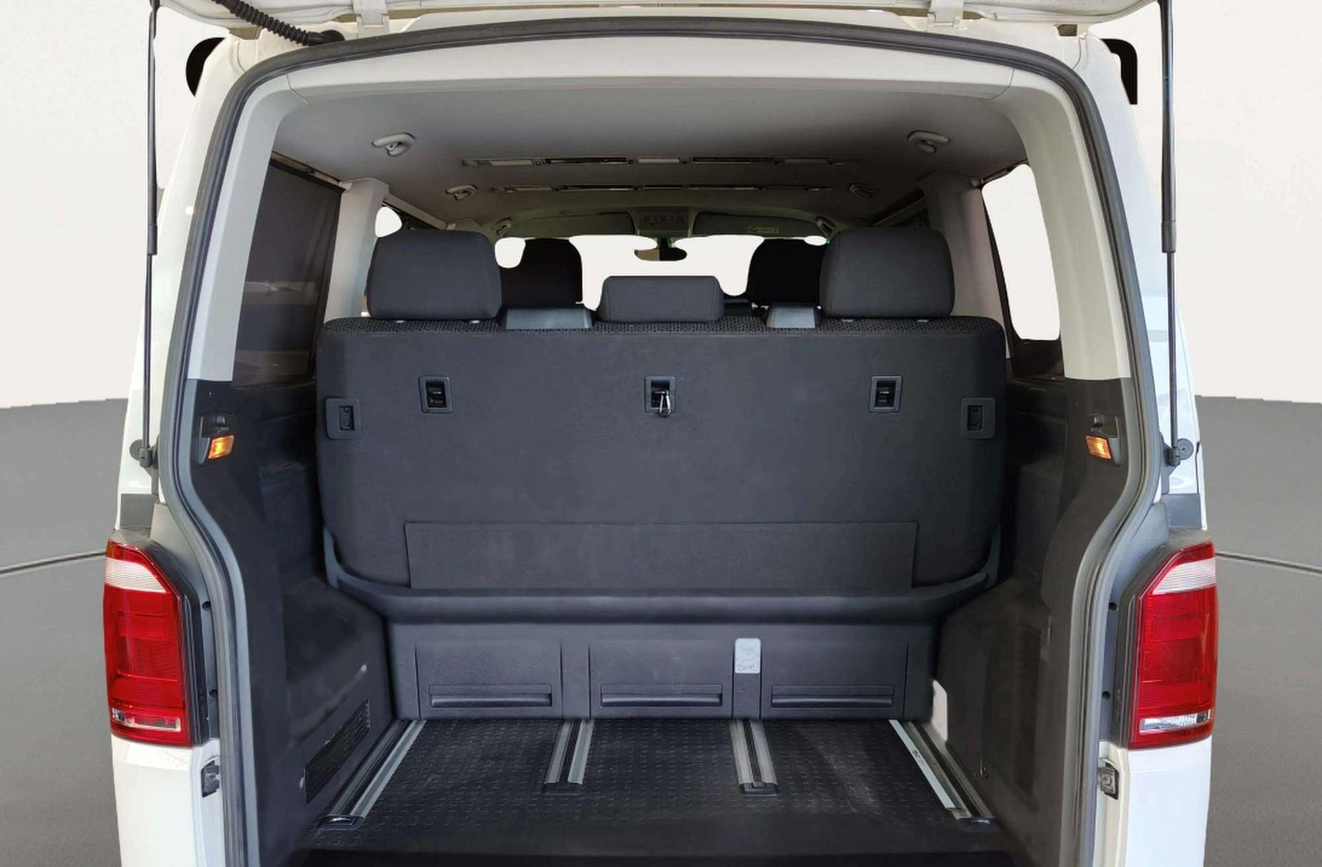 Volkswagen Multivan The Original Corto 2.0 TDI BMT DSG 7 plazas - foto 15