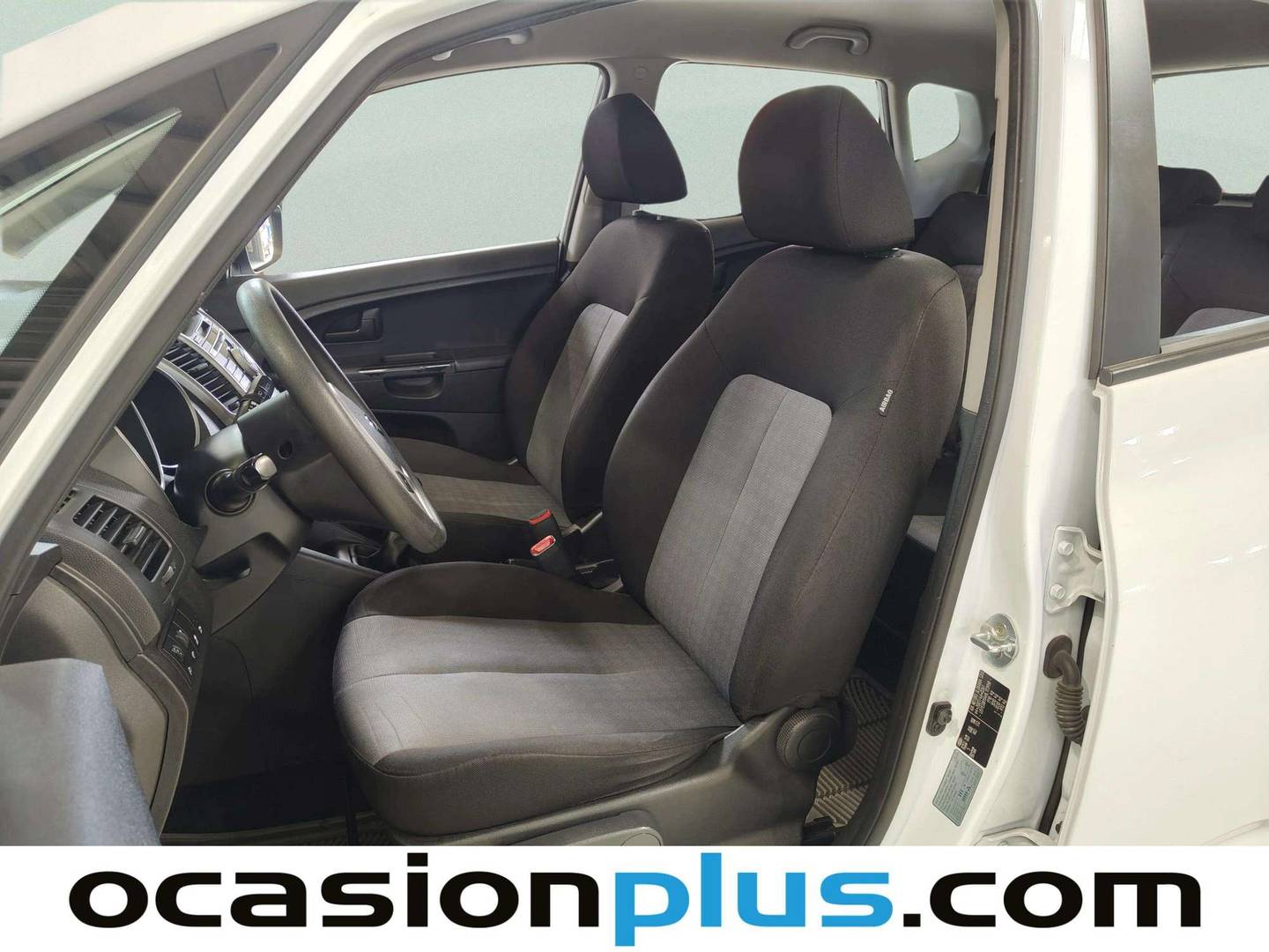 Foto asientos delanteros KIA Venga KIA Venga 1.4 CVVT Tech (90 CV)