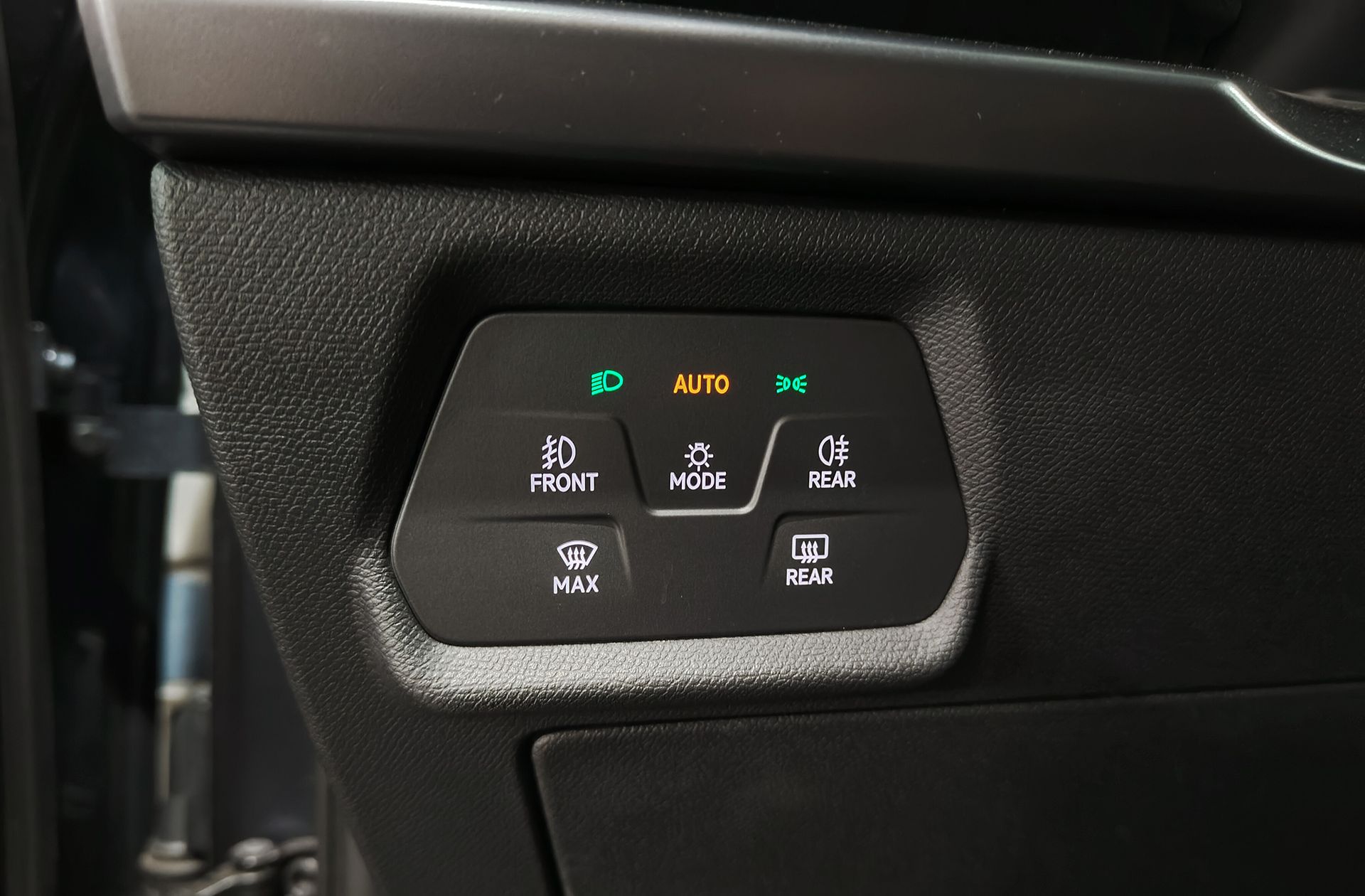 Cupra Formentor 1.5 eTSI DSG - foto 28
