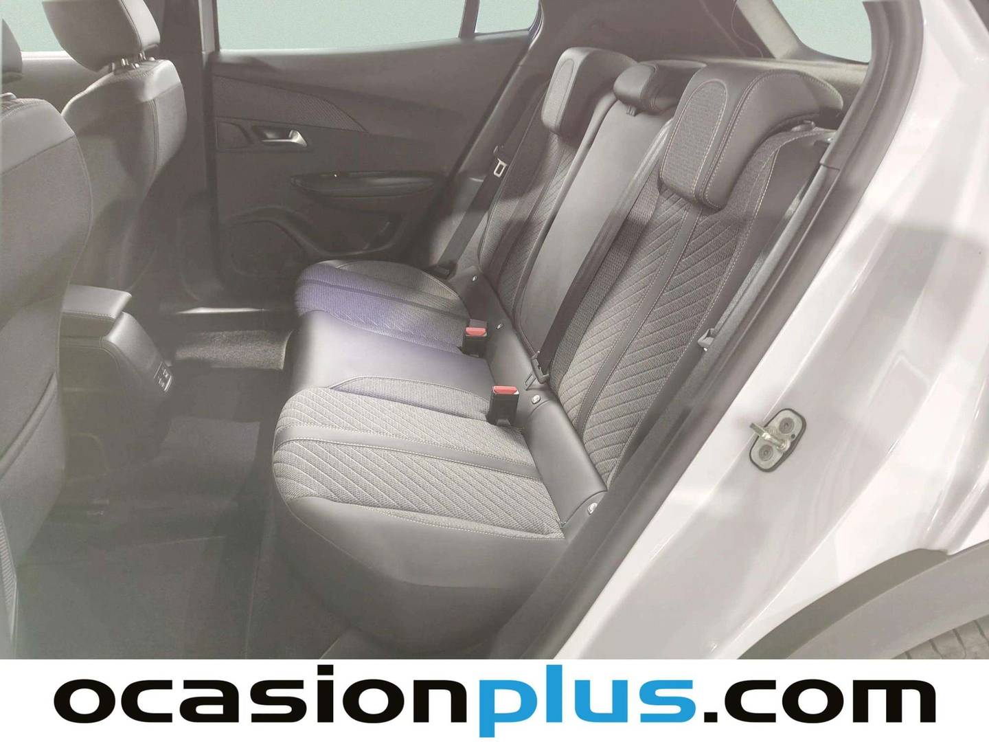 Foto asientos traseros Peugeot 2008 Peugeot 2008 PureTech 100 S&S Allure (100 CV)