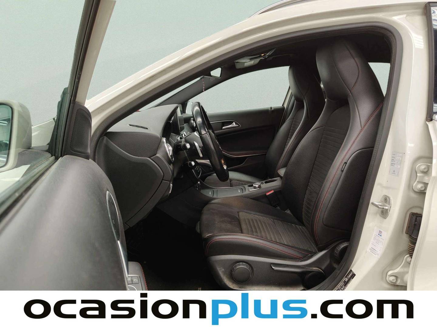 Foto asientos delanteros Mercedes GLA Mercedes GLA 220 d AMG Line (177 CV)