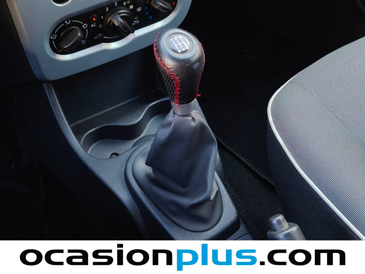 Dacia Sandero Dacia Sandero 1.2 16v Ambiance Music  (75 CV) de segunda mano