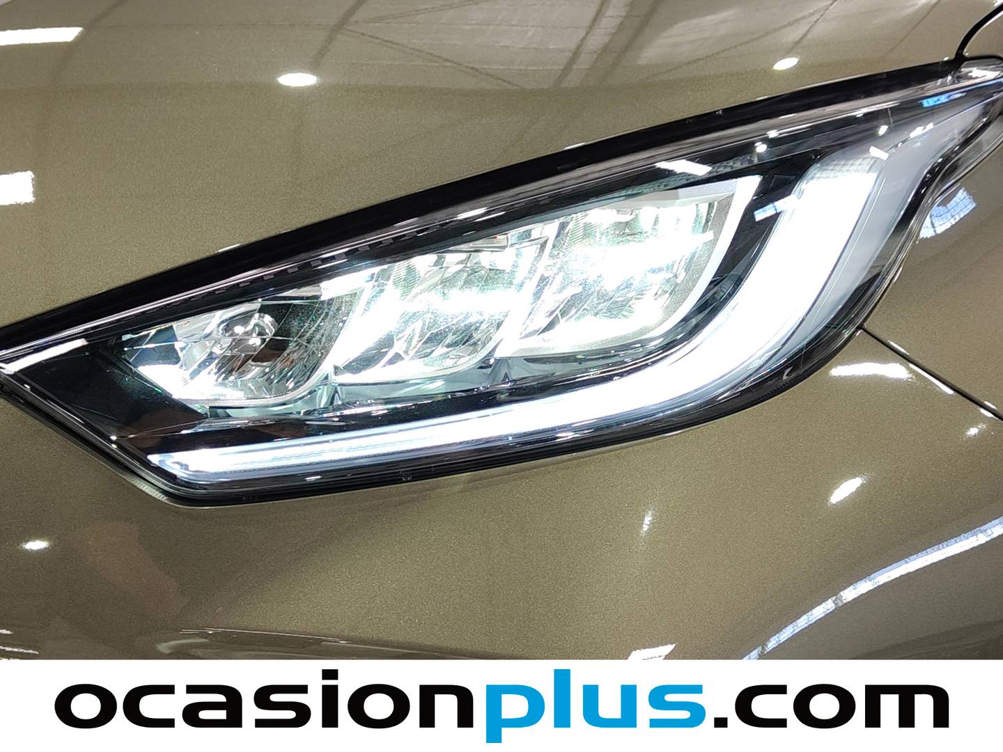 Equipamiento del Toyota Yaris Toyota Yaris 1.5 120H Style Plus (116 CV)