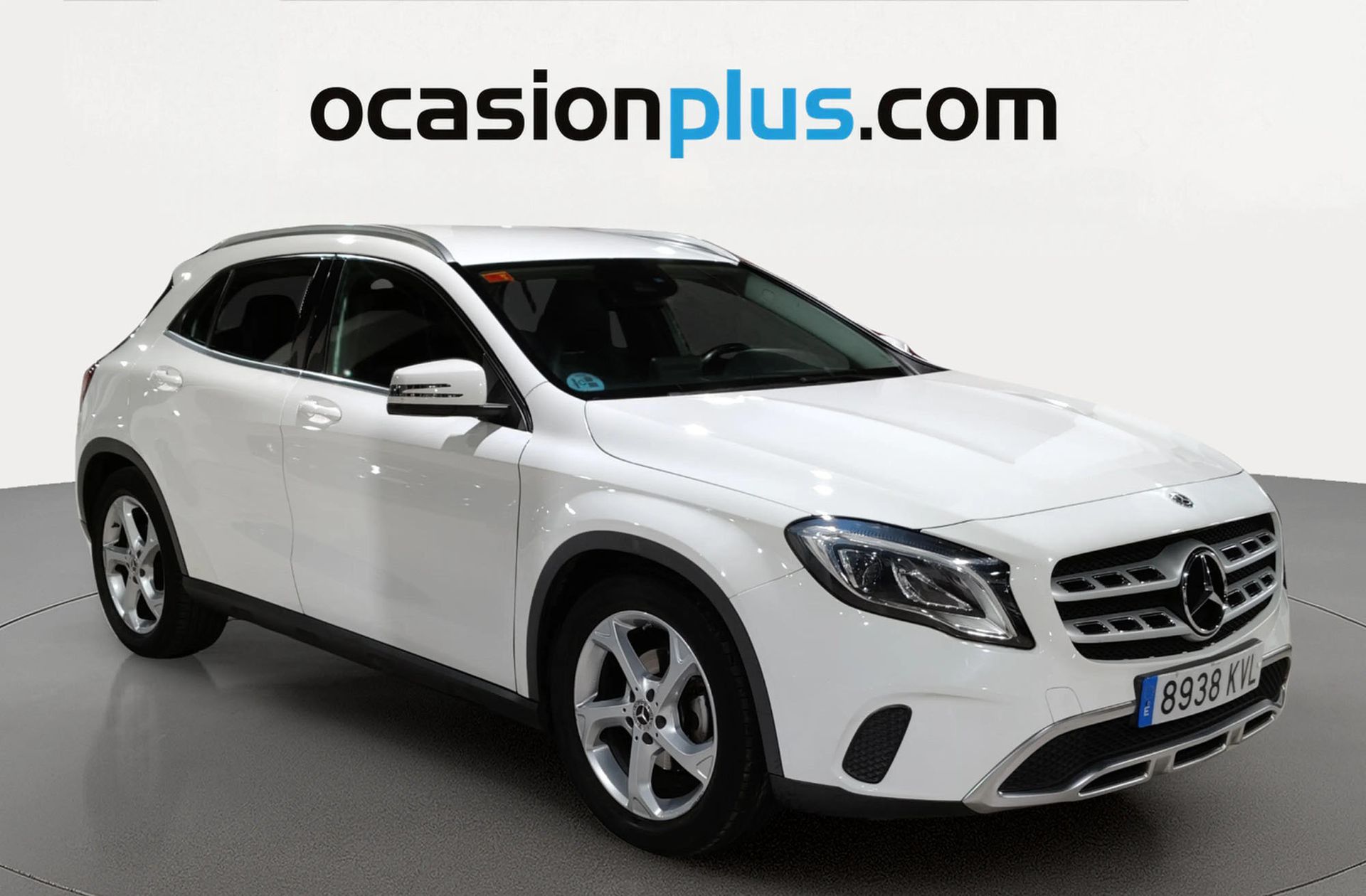 Mercedes-Benz GLA 180 - foto 2