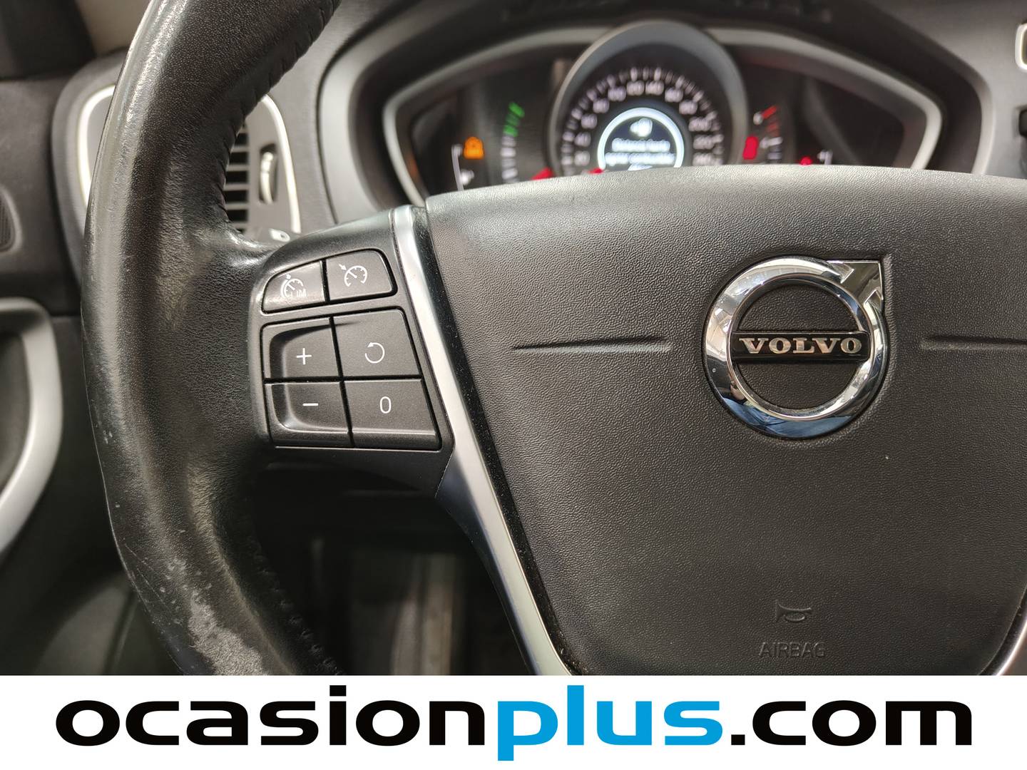 Foto Volvo V40 Cross Country Volvo V40 Cross Country D2 Momentum (120 CV)