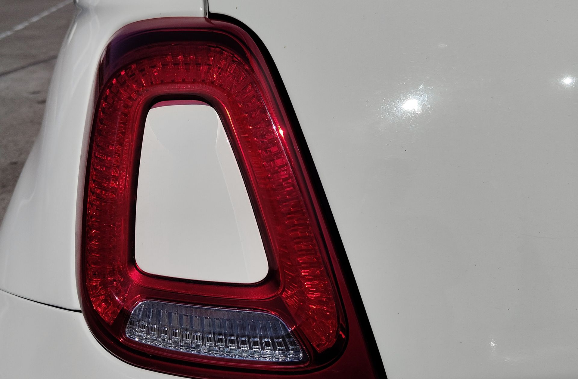 Fiat 500 1.0 Hybrid Club - foto 14