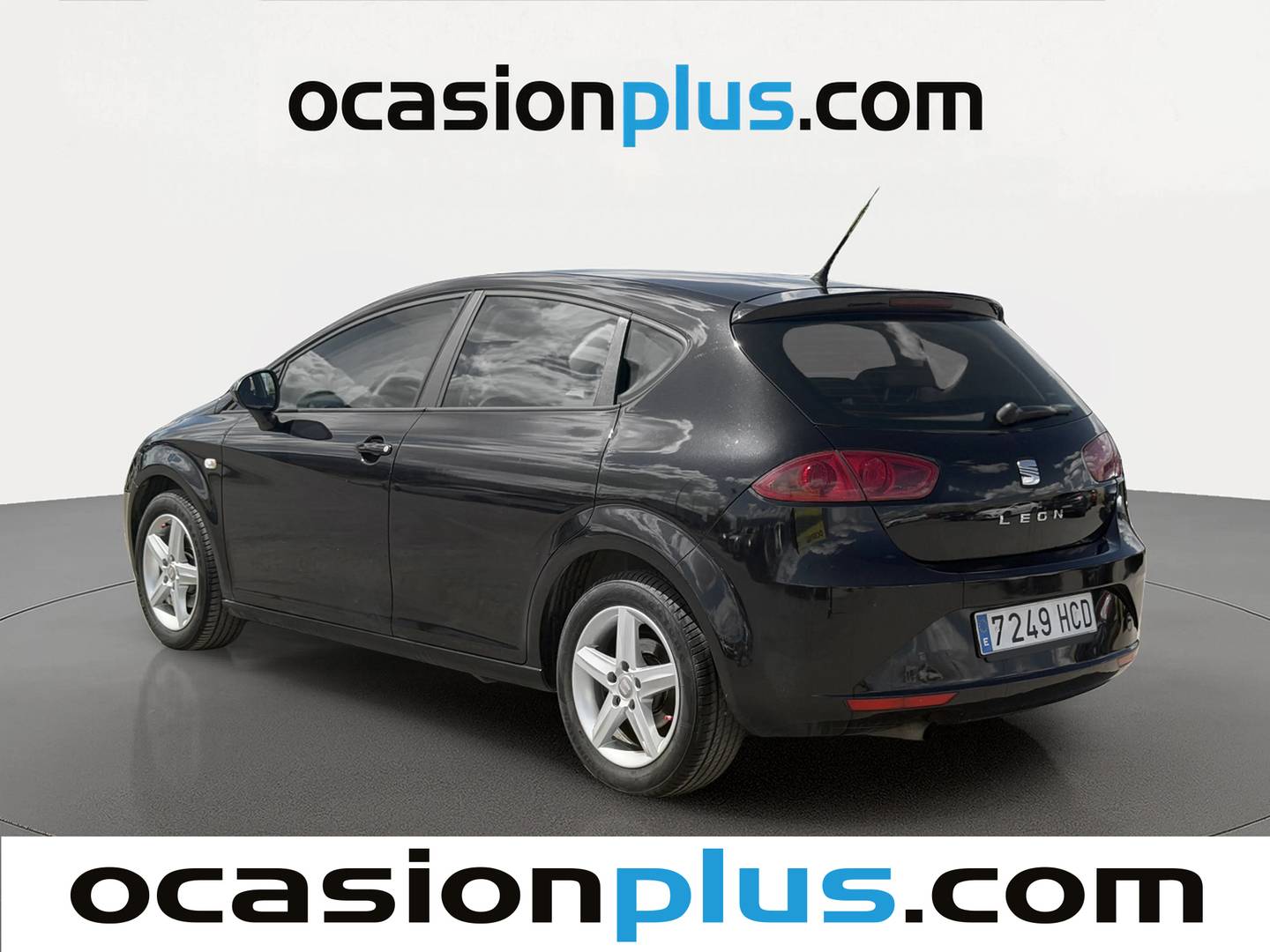 Foto trasera Seat León Seat León 1.6 TDI Reference (105 CV) izquierda