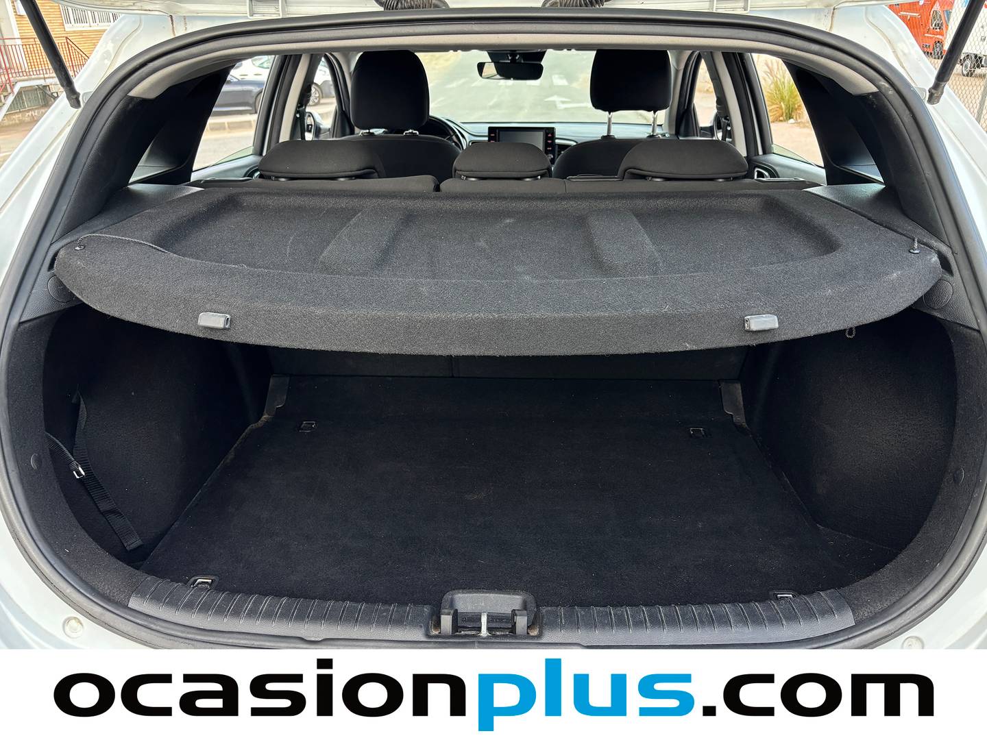Fotos maletero KIA Ceed KIA Ceed 1.6 MHEV iMT Drive (136 CV)