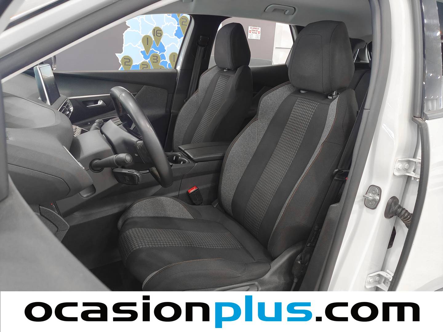 Foto asientos delanteros Peugeot 3008 Peugeot 3008 BlueHDi 130 S&S Active Pack (130 CV)