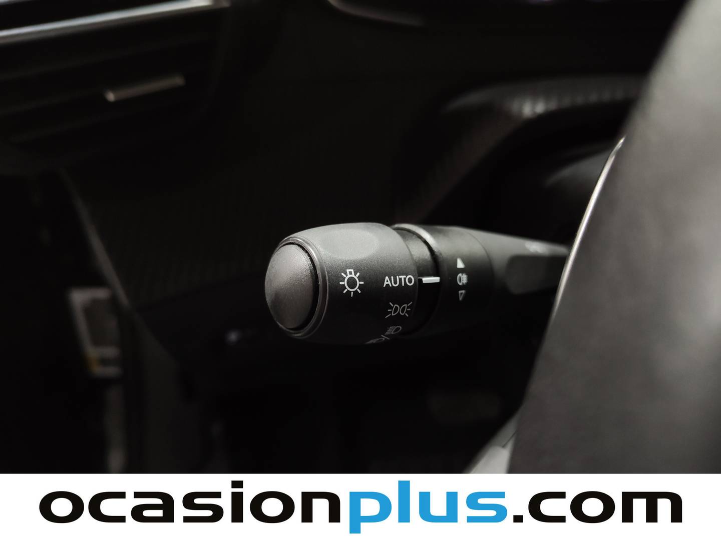 Peugeot 2008 Peugeot 2008 Allure Hybrid eDCS6  (136 CV) 136cv