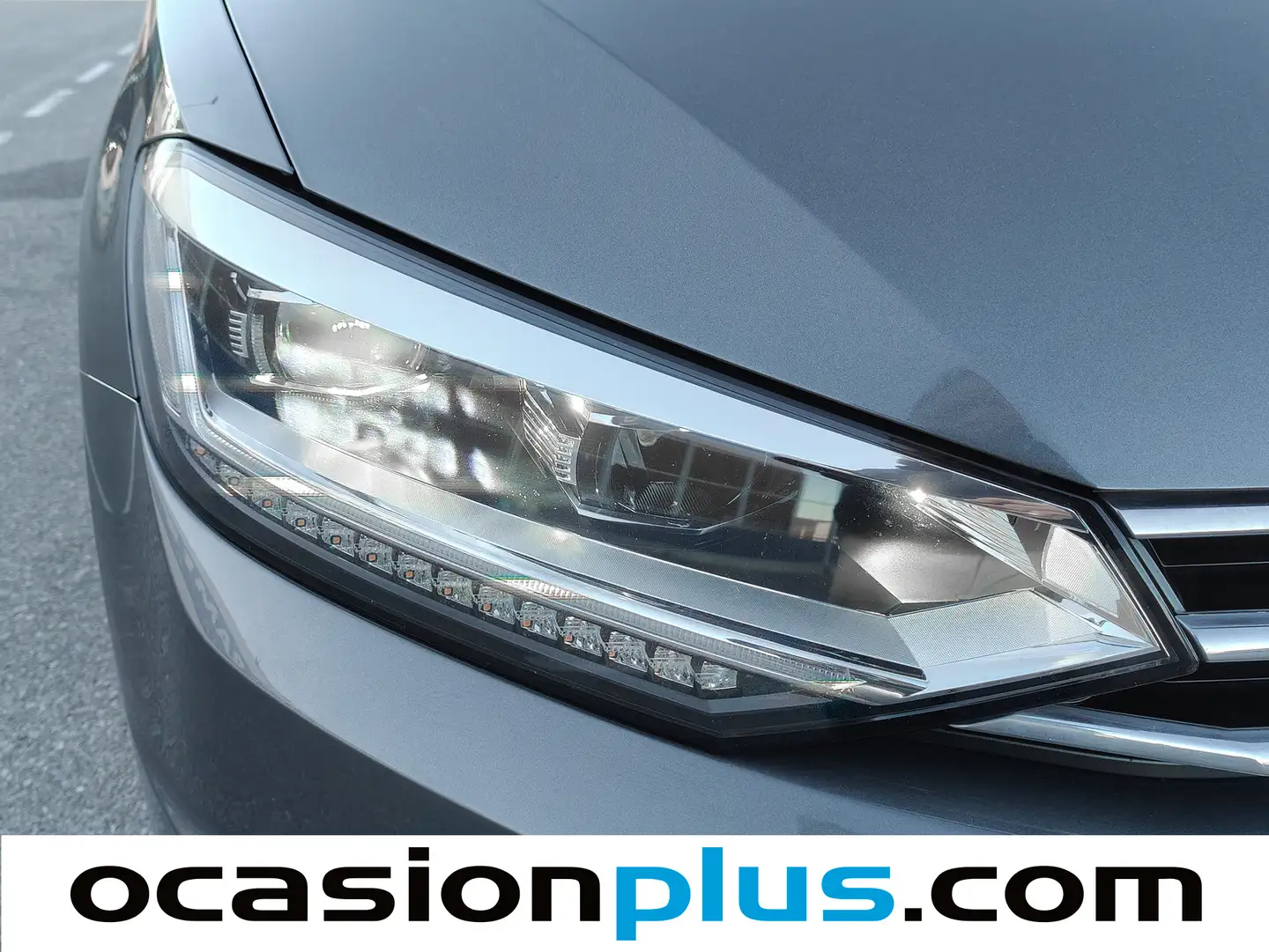 Foto Volkswagen Touran Volkswagen Touran 2.0 TDI BMT (150 CV) DSG 7 Plazas