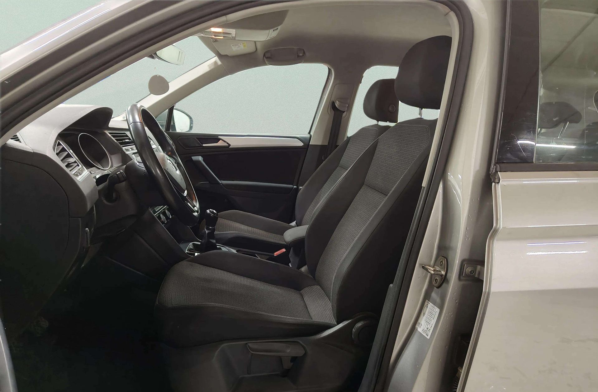 Volkswagen Tiguan Edition 1.5 TSI - foto 11
