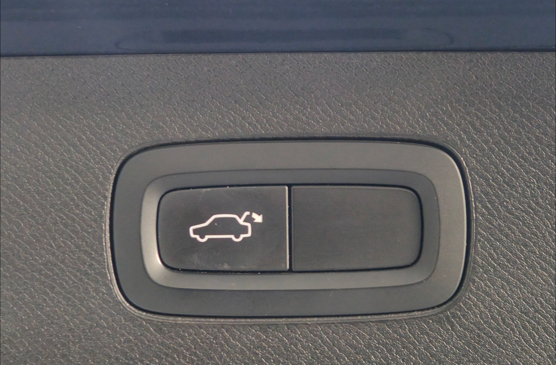 Volvo XC90 D5 Momentum AWD 7 plazas - foto 22