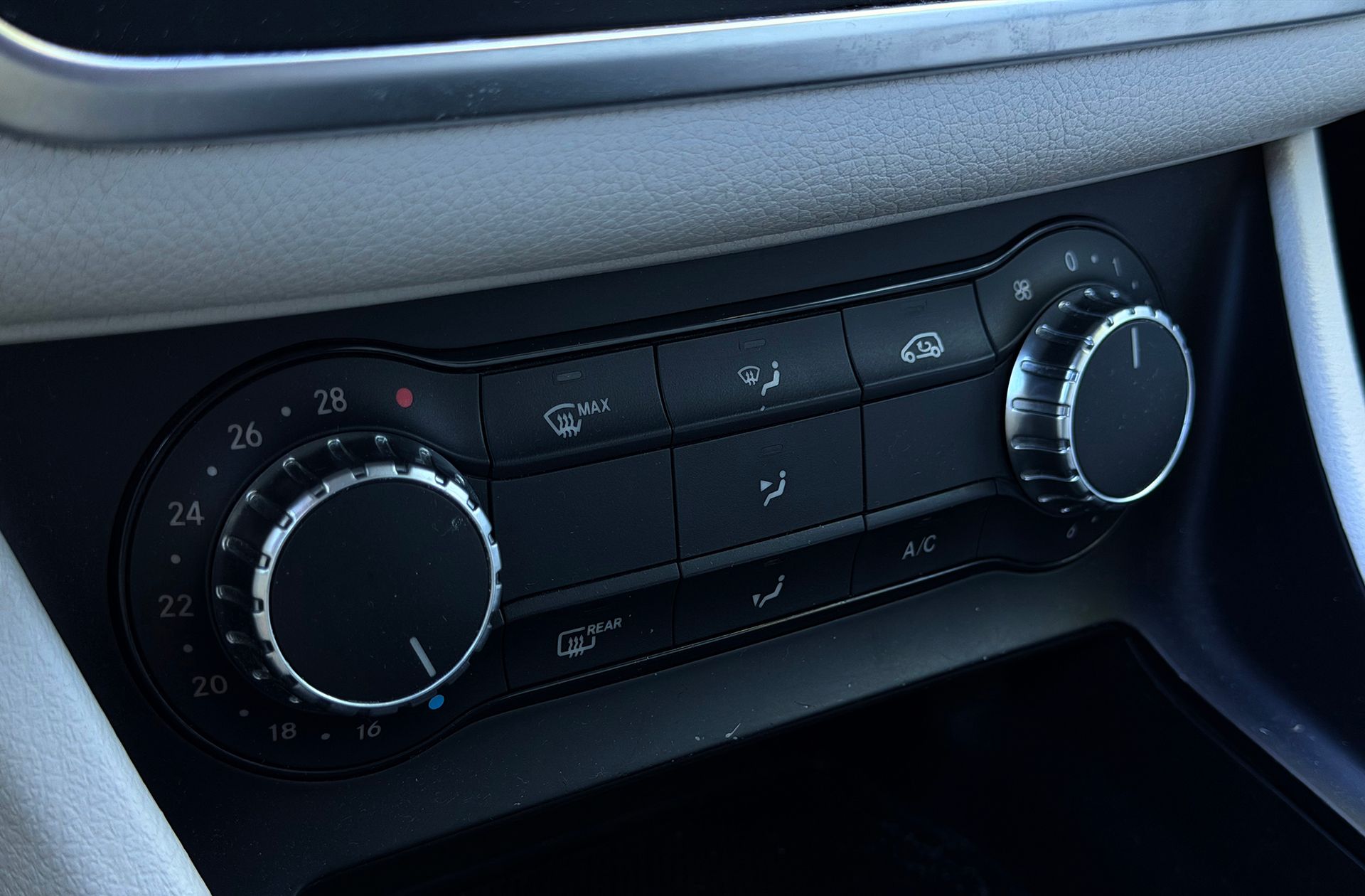 Mercedes-Benz CLA Shooting Brake 180 - foto 32