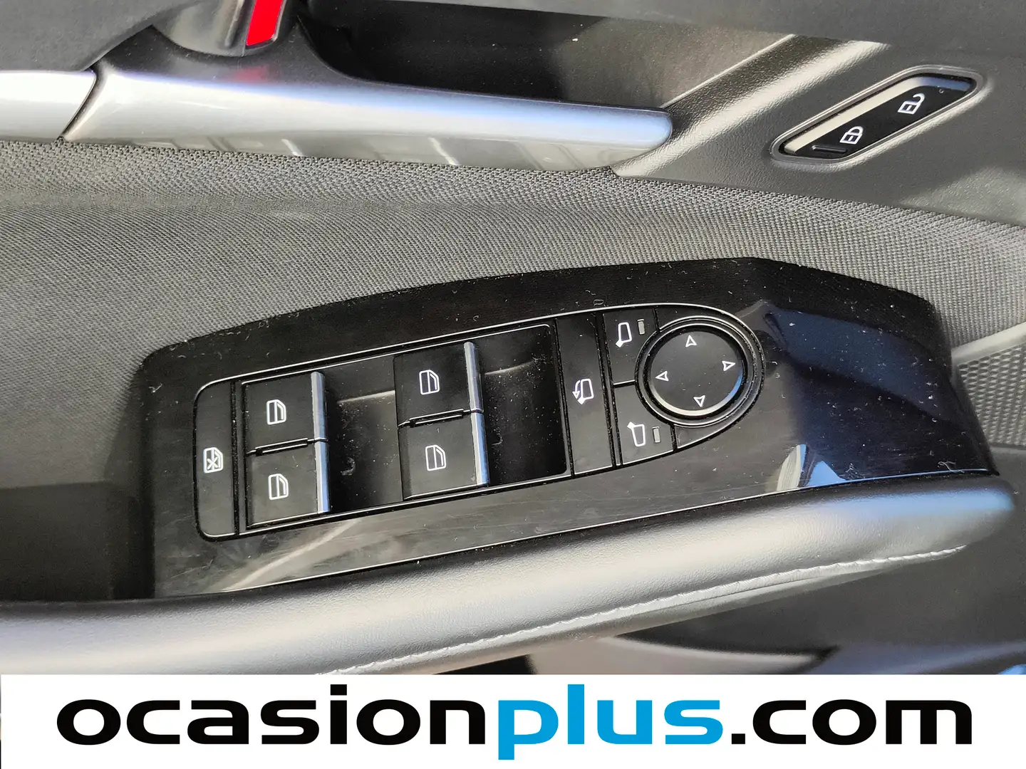 Foto Mazda CX-30 Mazda CX-30 2.5 e-Skyactive G MHEV Prime-Line (140 CV)