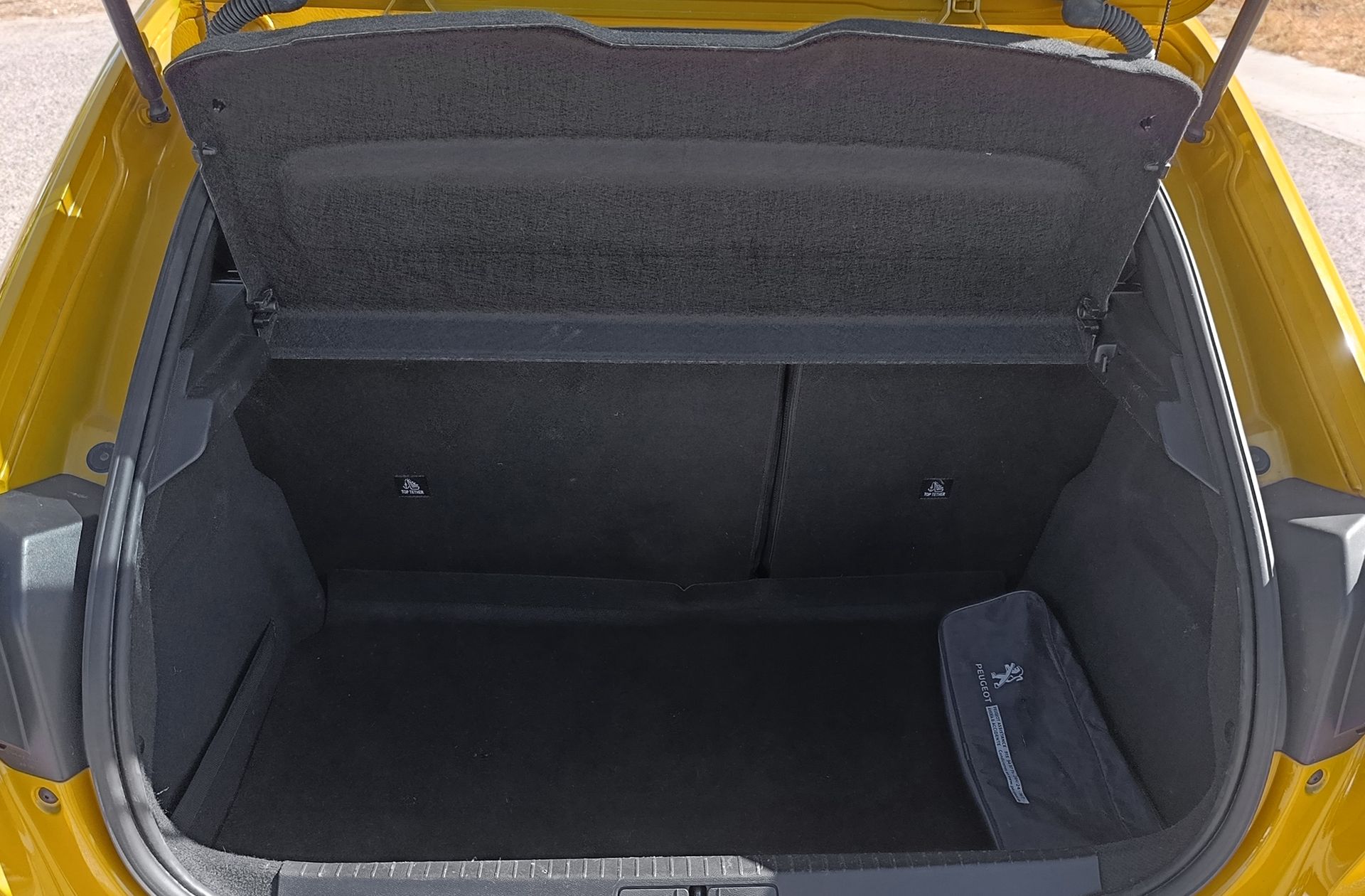 Peugeot 208 PureTech 100 Allure Pack EAT8 - foto 15