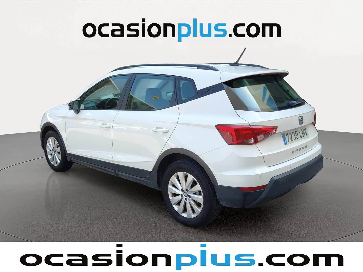 Foto trasera Seat Arona Seat Arona 1.0 TSI Style Go2 (110 CV) derecha