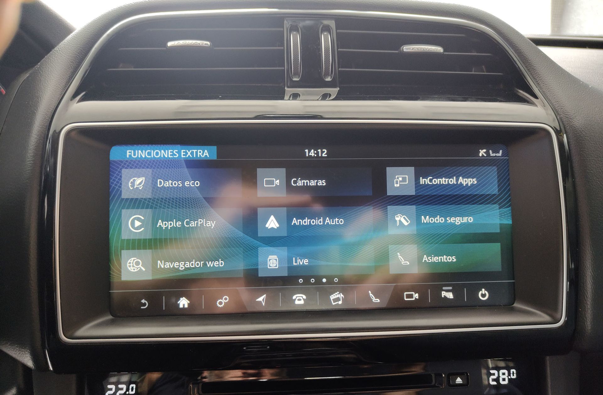 Jaguar F-Pace 2.0L i4D Pure AWD - foto 9
