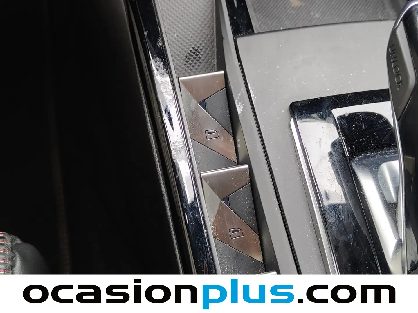 Foto DS DS 3 Crossback DS DS3 Crossback PureTech 130 Performance Line+ EAT8 (130 CV)