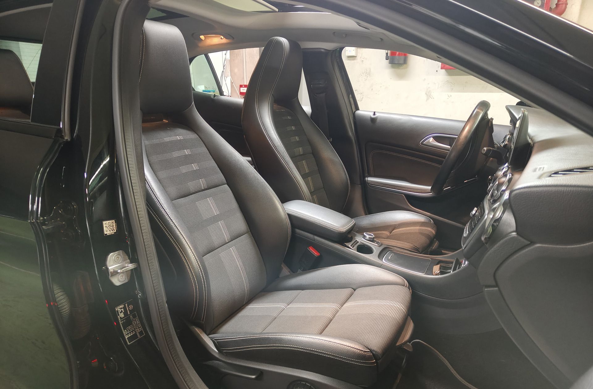 Mercedes-Benz GLA 220 d - foto 18