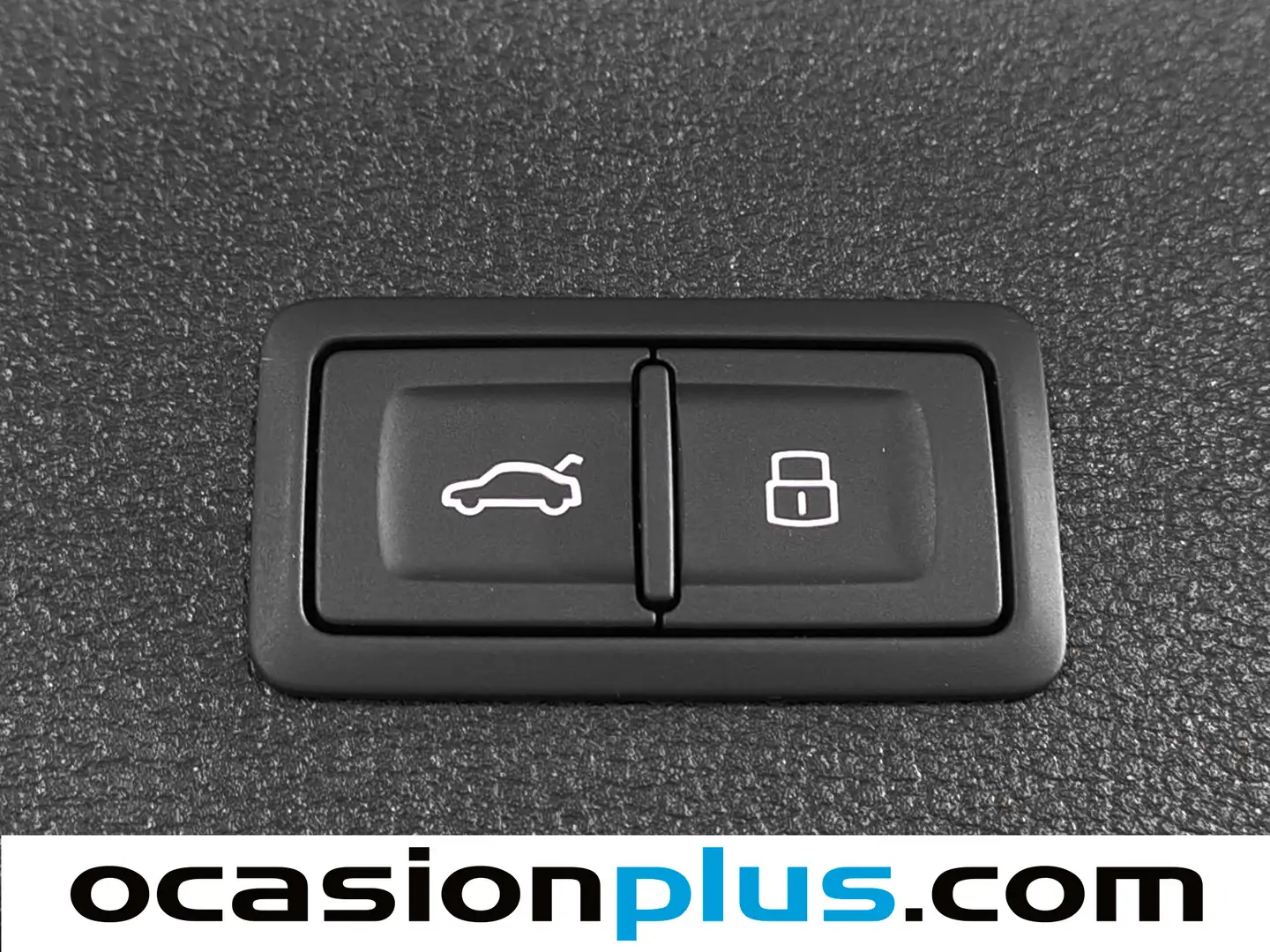 Foto Audi Q2 Audi Q2 Advanced 30 TDI (116 CV) S tronic