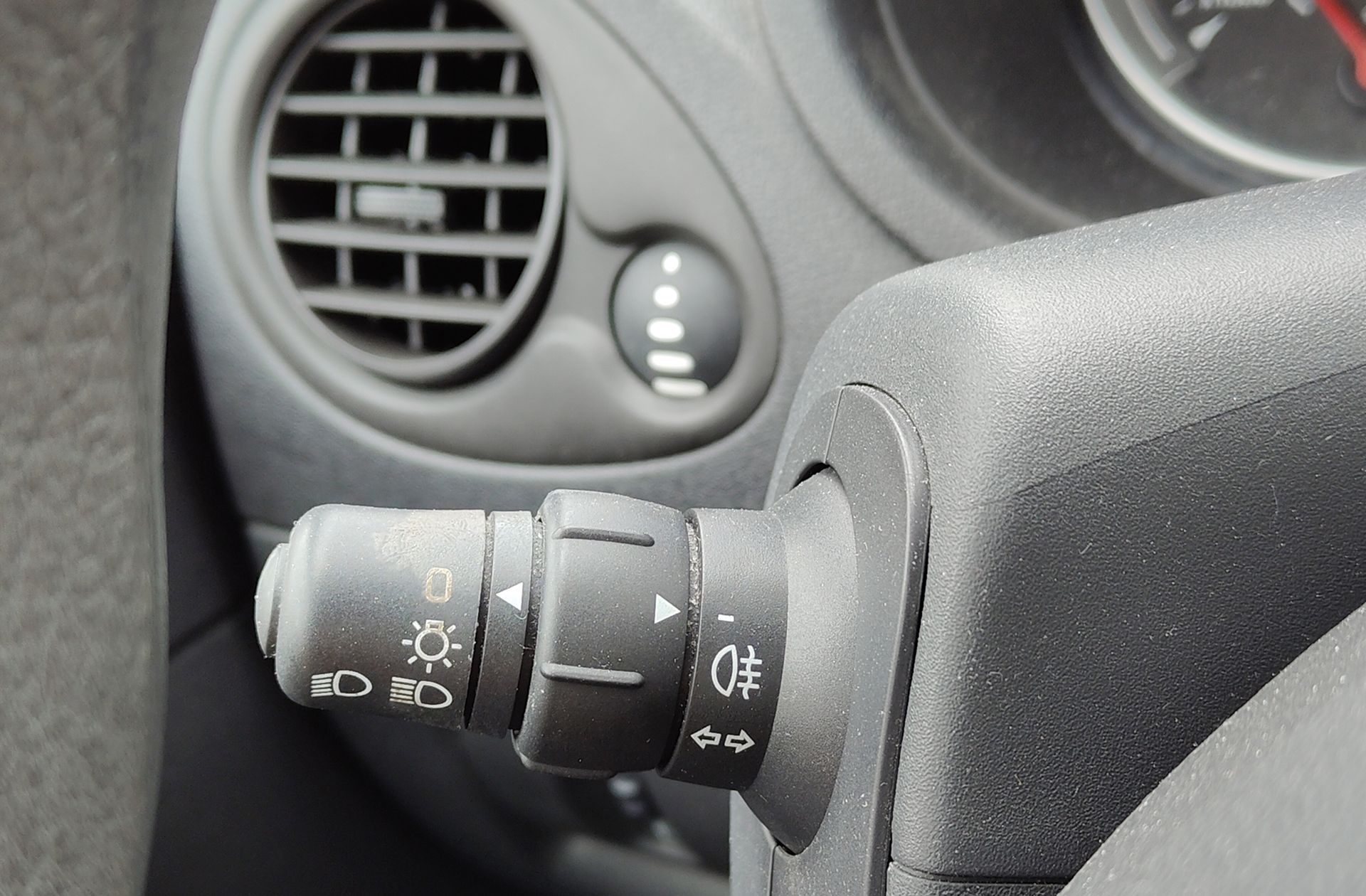 Renault Clio 1.2 Authentique eco2 - foto 19