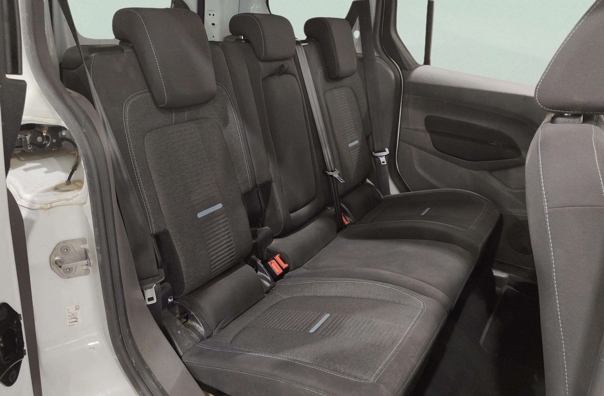 Ford Transit Connect Kombi 1.5 TDCi Ambiente 220 L1 - foto 16