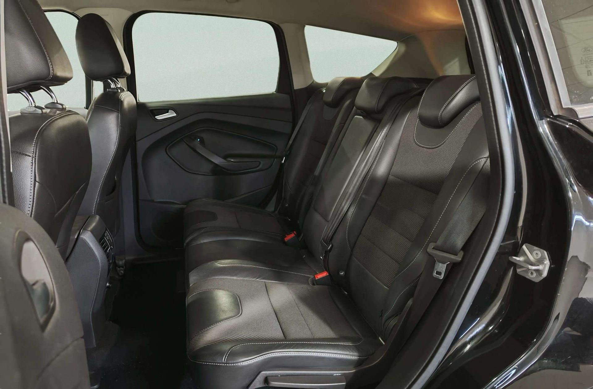 Ford Kuga 2.0 TDCi Titanium 4x2 - foto 10