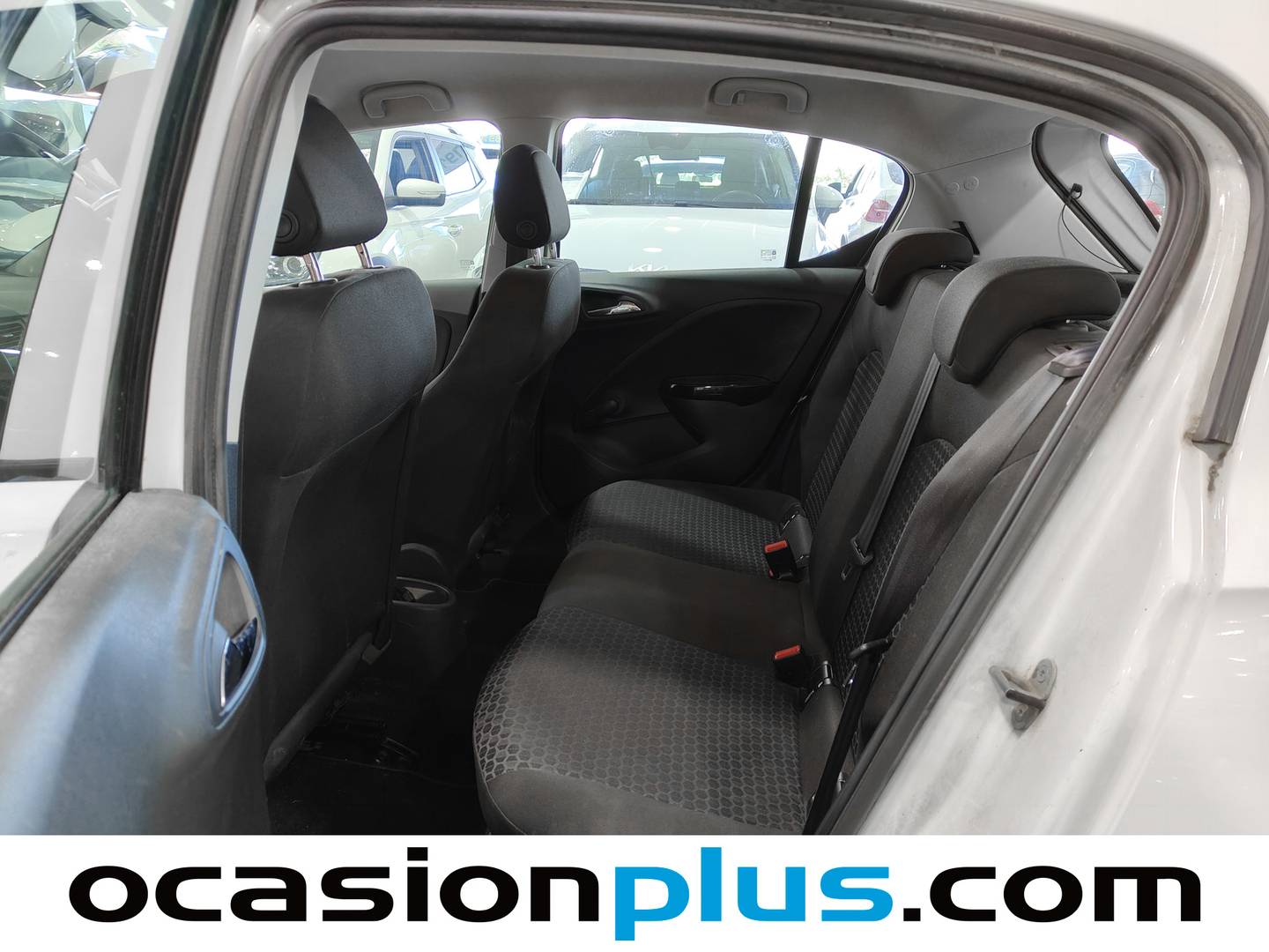 Foto asientos traseros Opel Corsa Opel Corsa 1.4 Expression (75 CV)