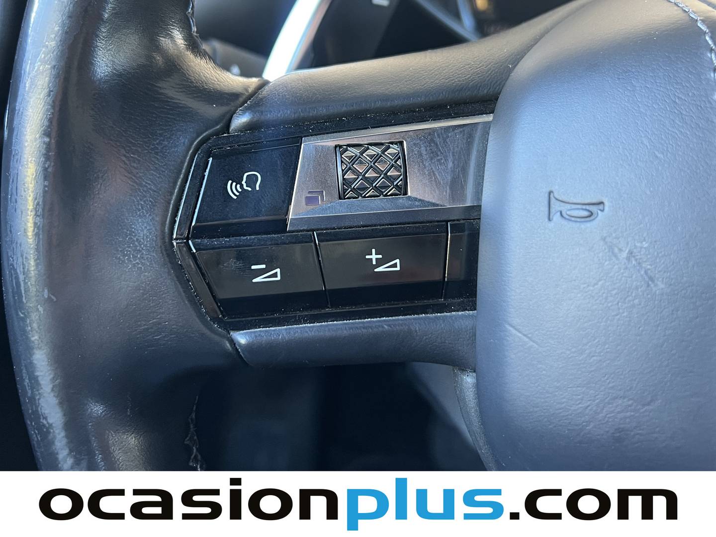 Foto DS DS 3 Crossback DS DS3 Crossback PureTech 130 Grand Chic EAT8  (130 CV)