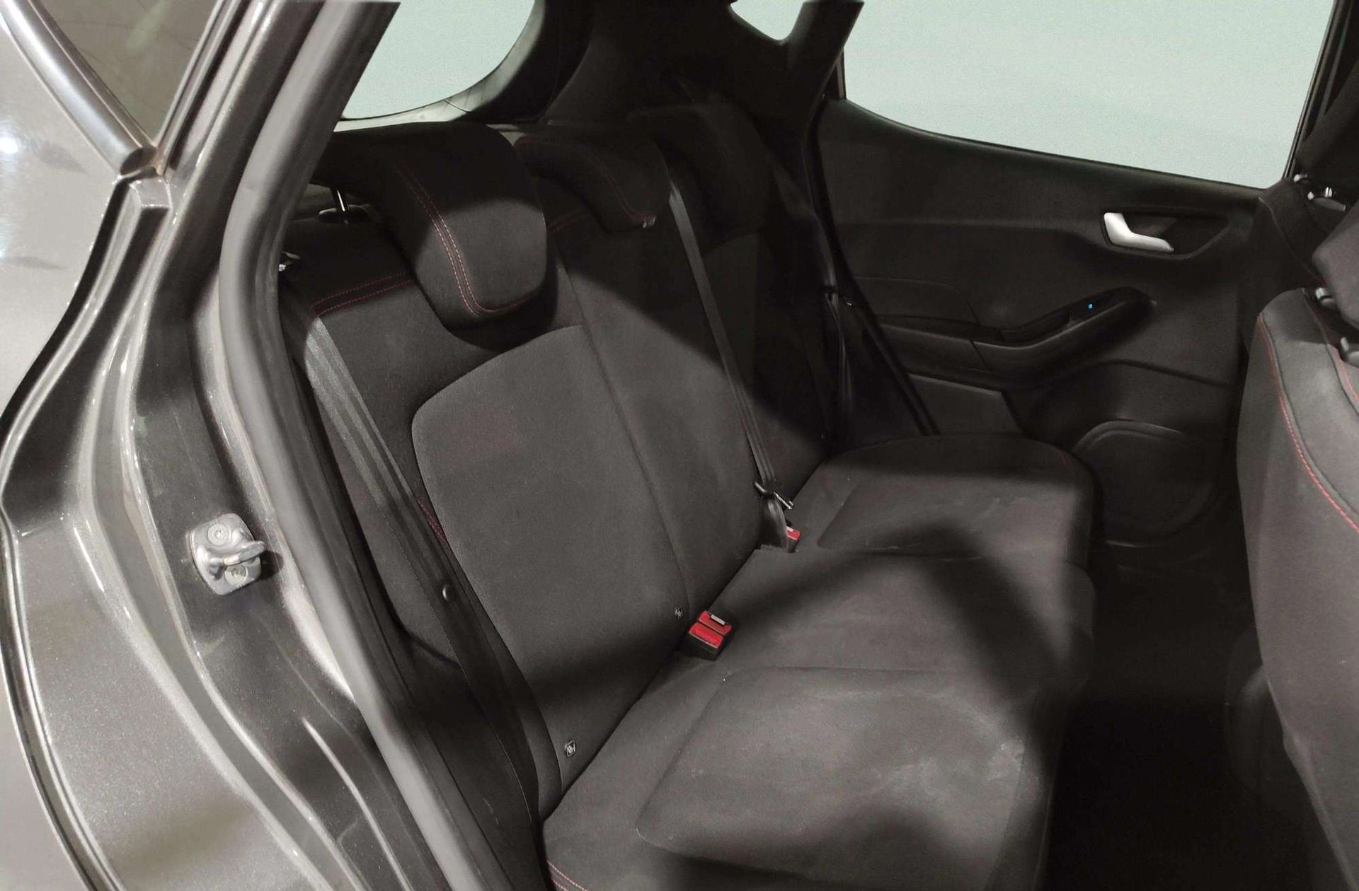 Ford Fiesta 1.0 EcoBoost MHEV ST-Line - foto 15