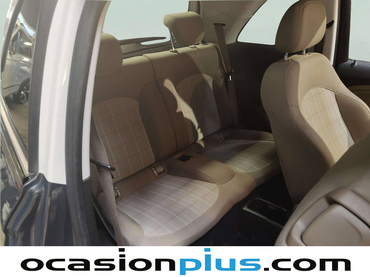 Foto Opel Adam Opel Adam 1.4 XEL Glam (87 CV)