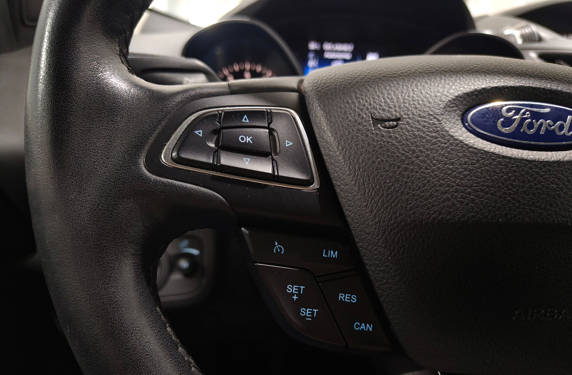 Ford Kuga 1.5 EcoBoost Trend 4x2 - foto 21