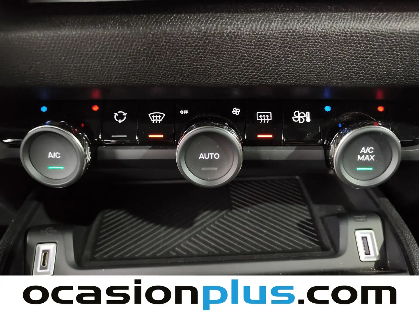 Foto Citroën C4 Citroen C4 1.6 dCi Tekna Xtronic (130 CV)